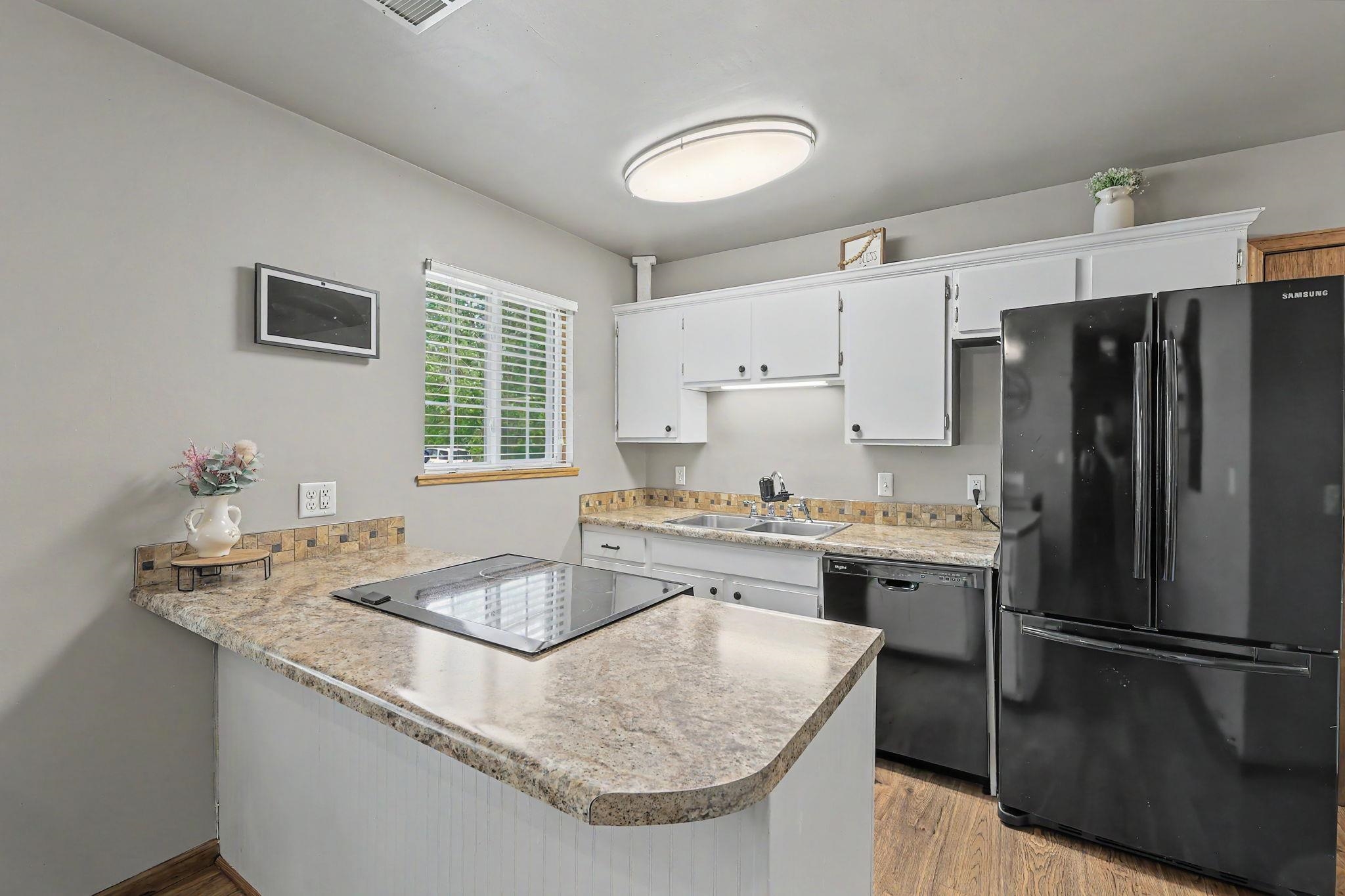 416 N Dexter Valley Center KS 67147