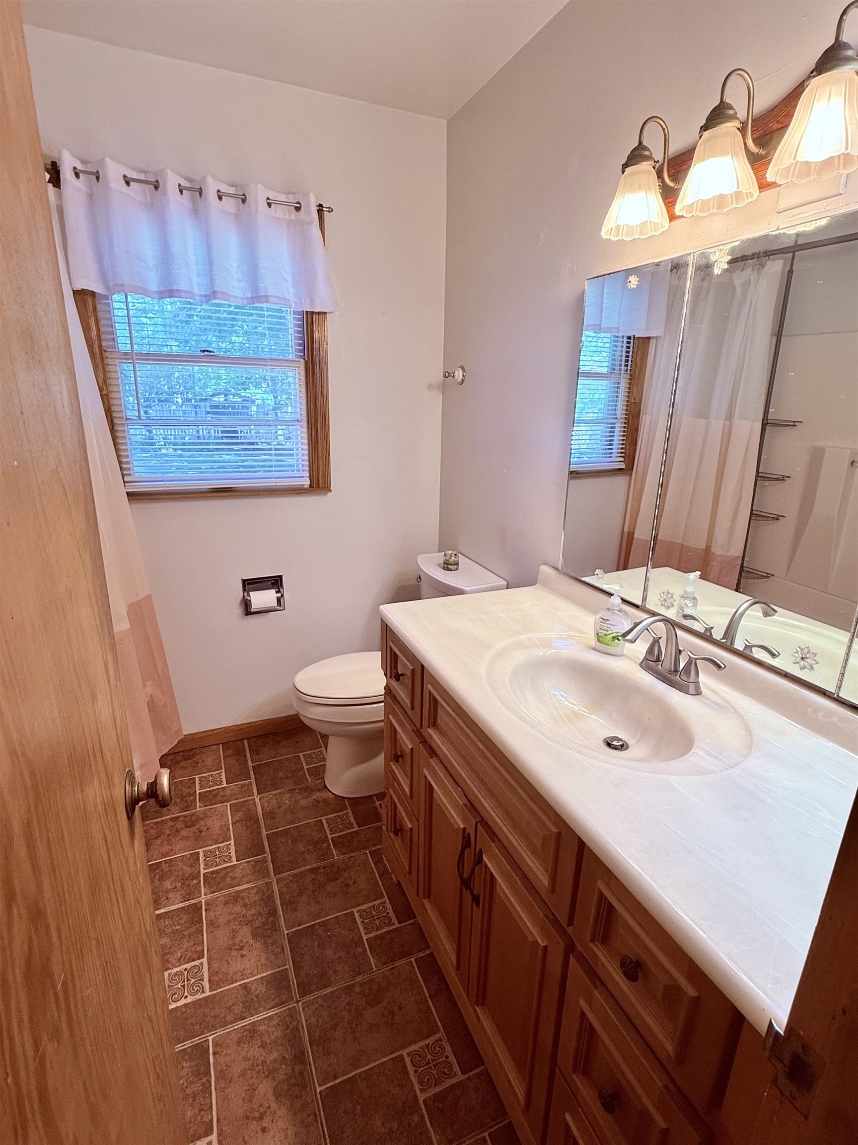 110 W 23rd Street North Newton KS 67117-8047