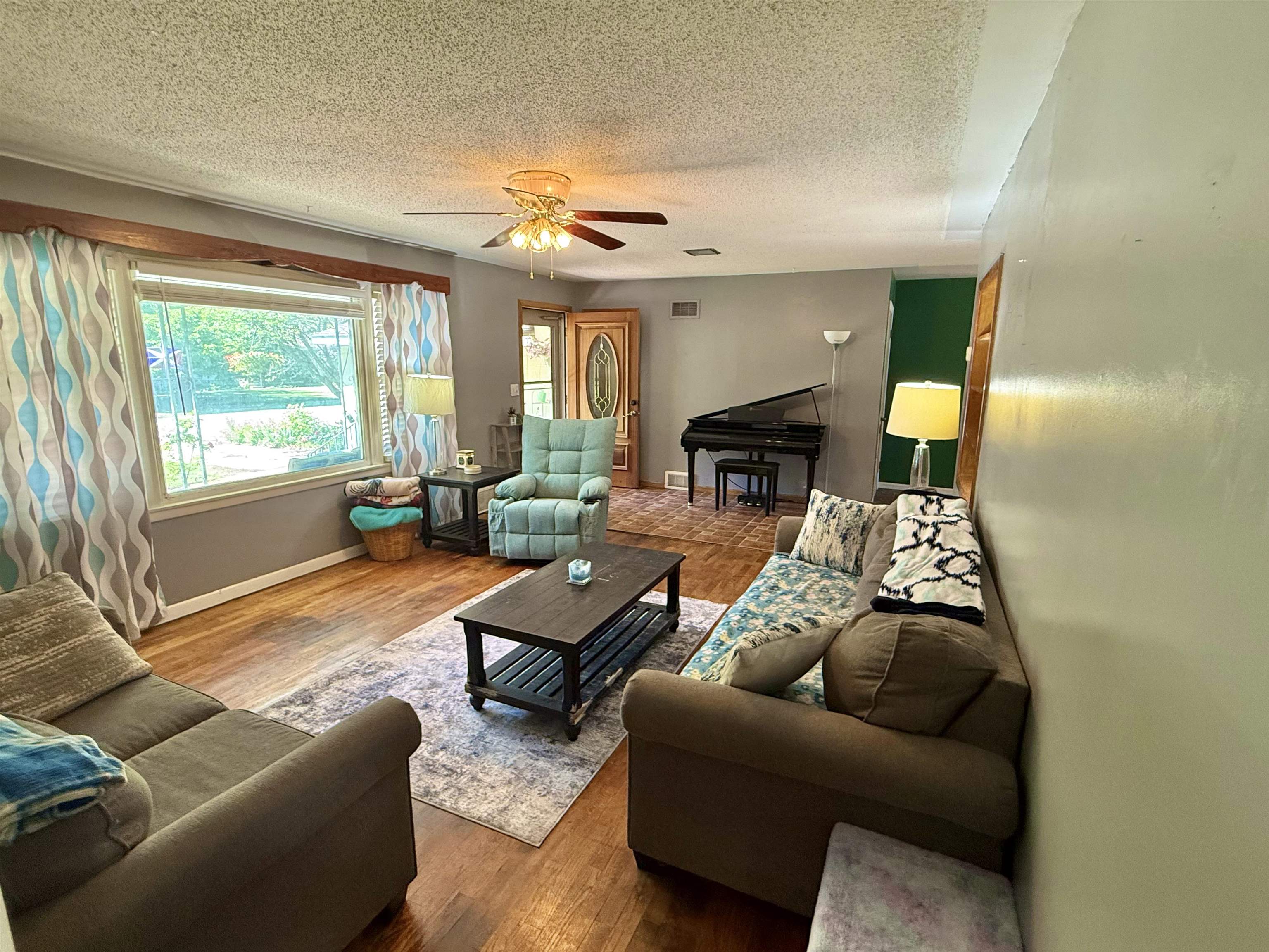110 W 23rd Street North Newton KS 67117-8047