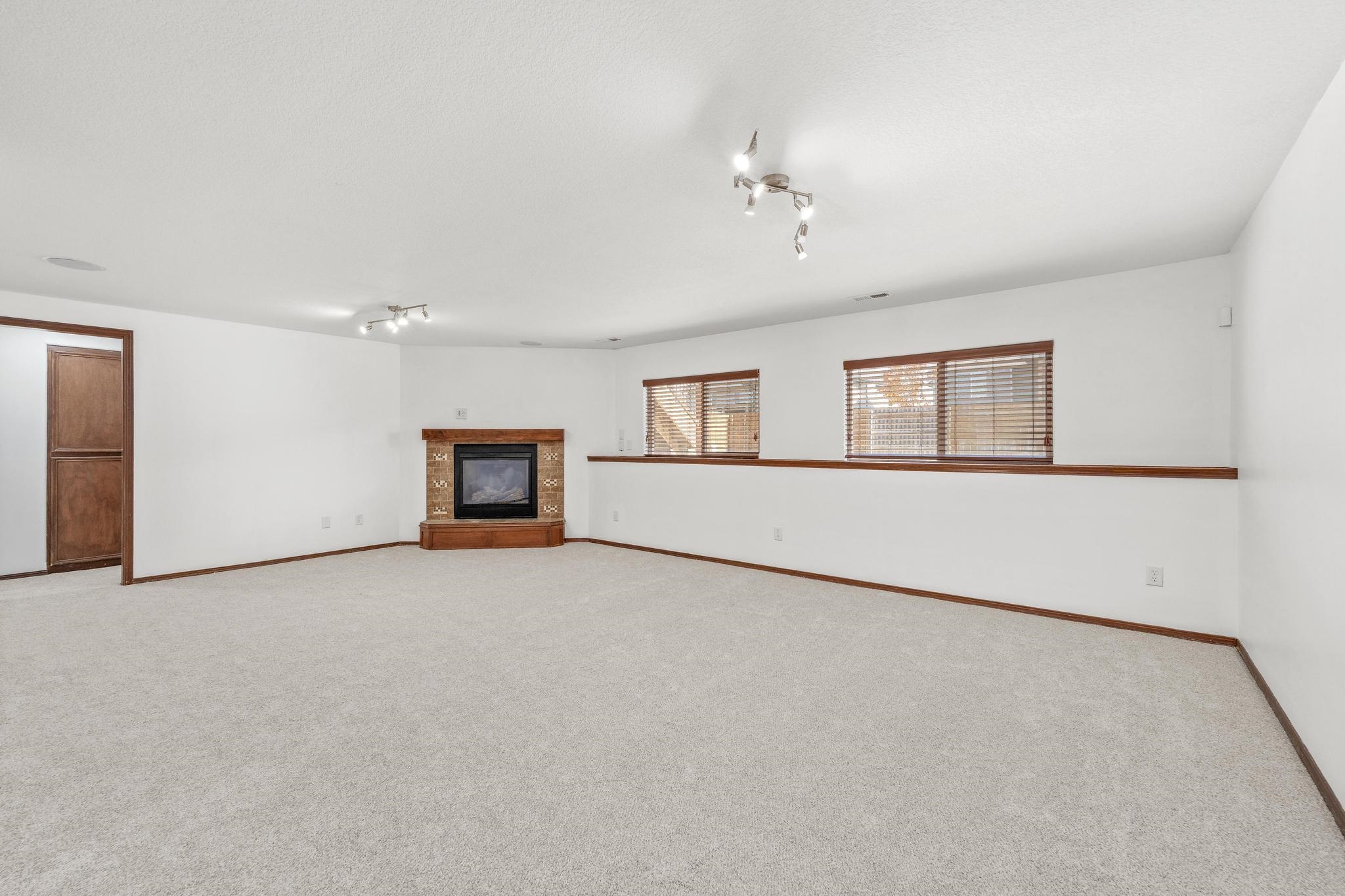 5334 N Rock Spring Street Bel Aire KS 67226