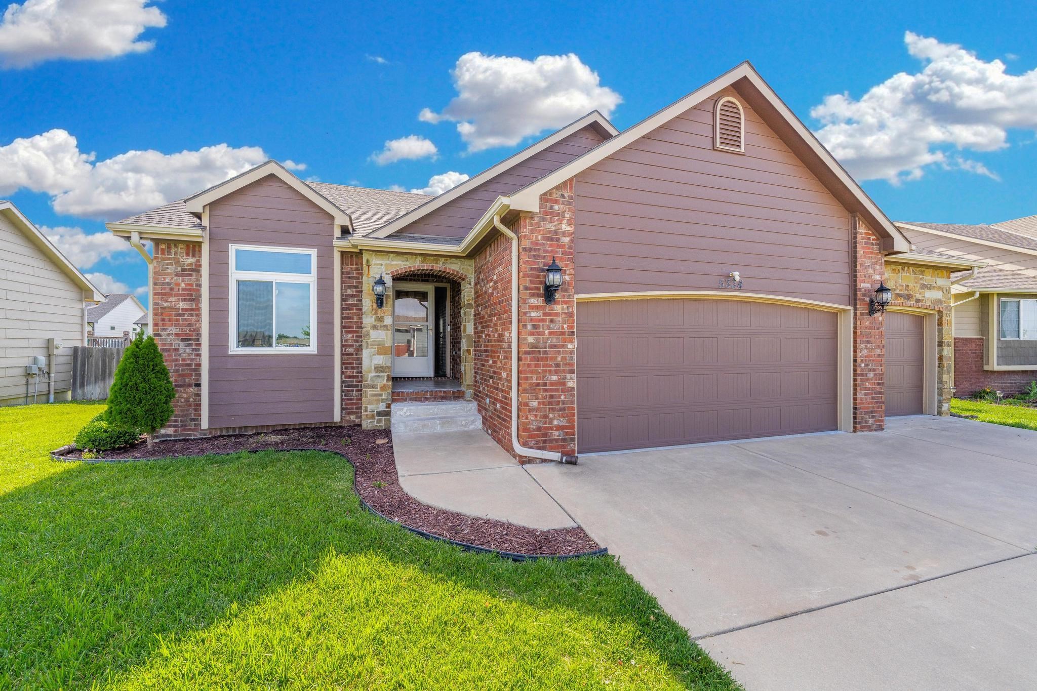 5334 N Rock Spring Street Bel Aire KS 67226
