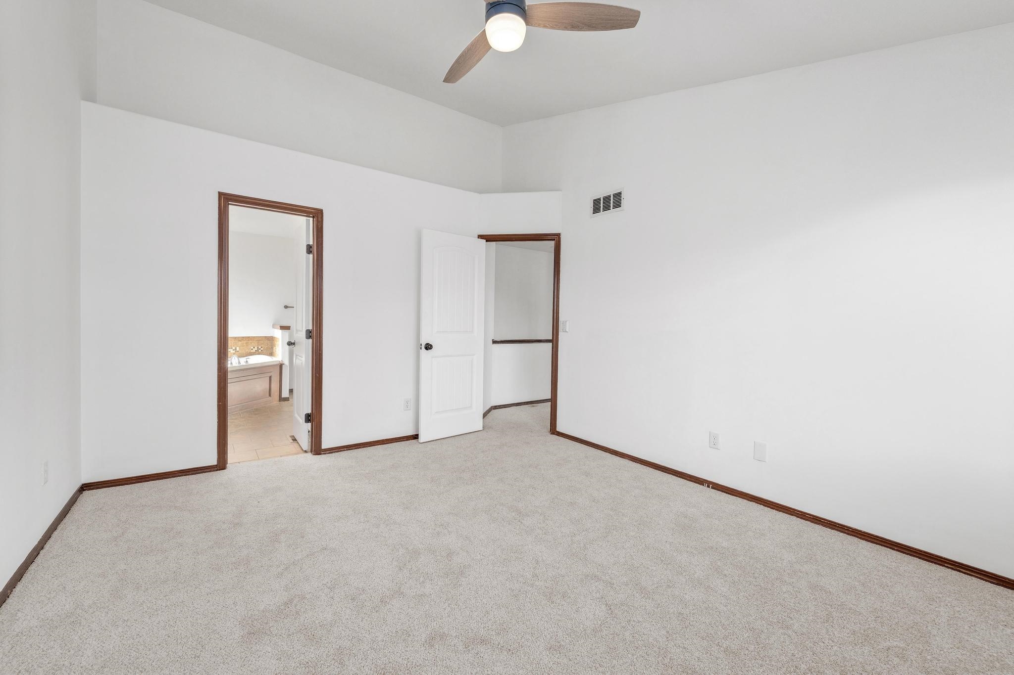 5334 N Rock Spring Street Bel Aire KS 67226