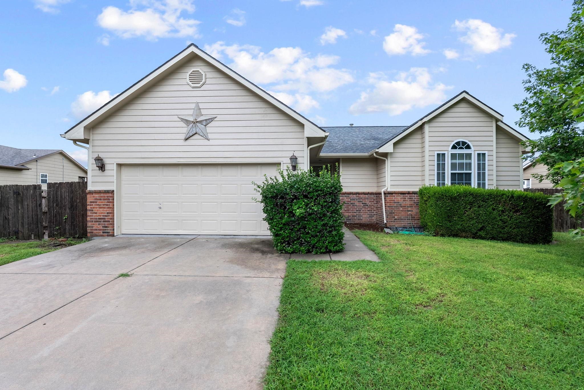 345 S Pitchers Court Andover KS 67002