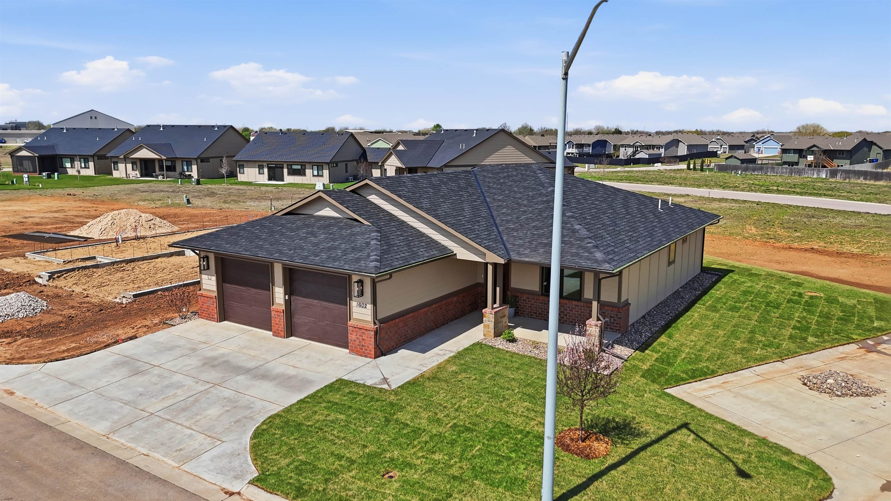 1602 S Dove Place Goddard KS 67052