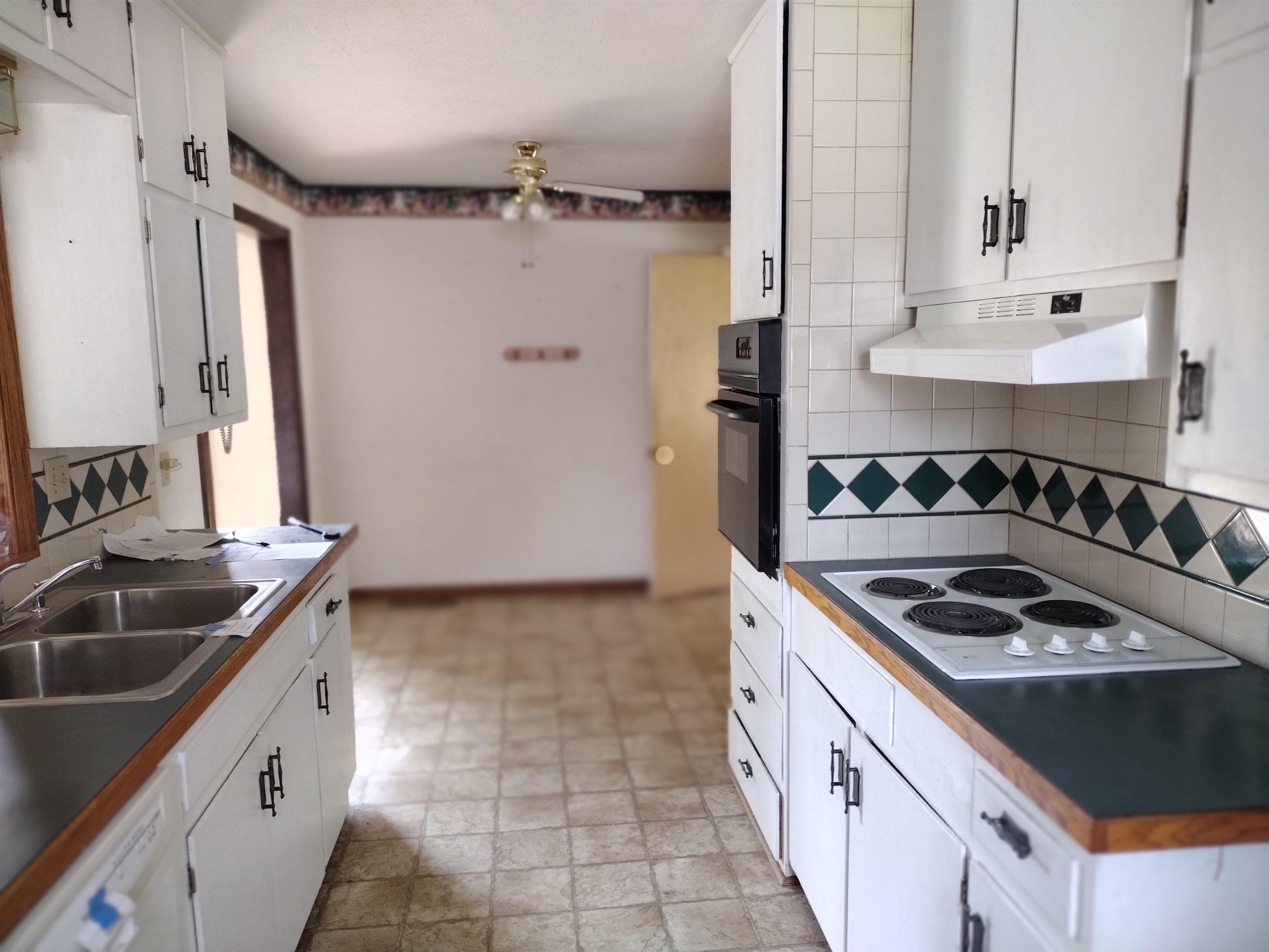 1928 N Prairie Lane Augusta KS 67010