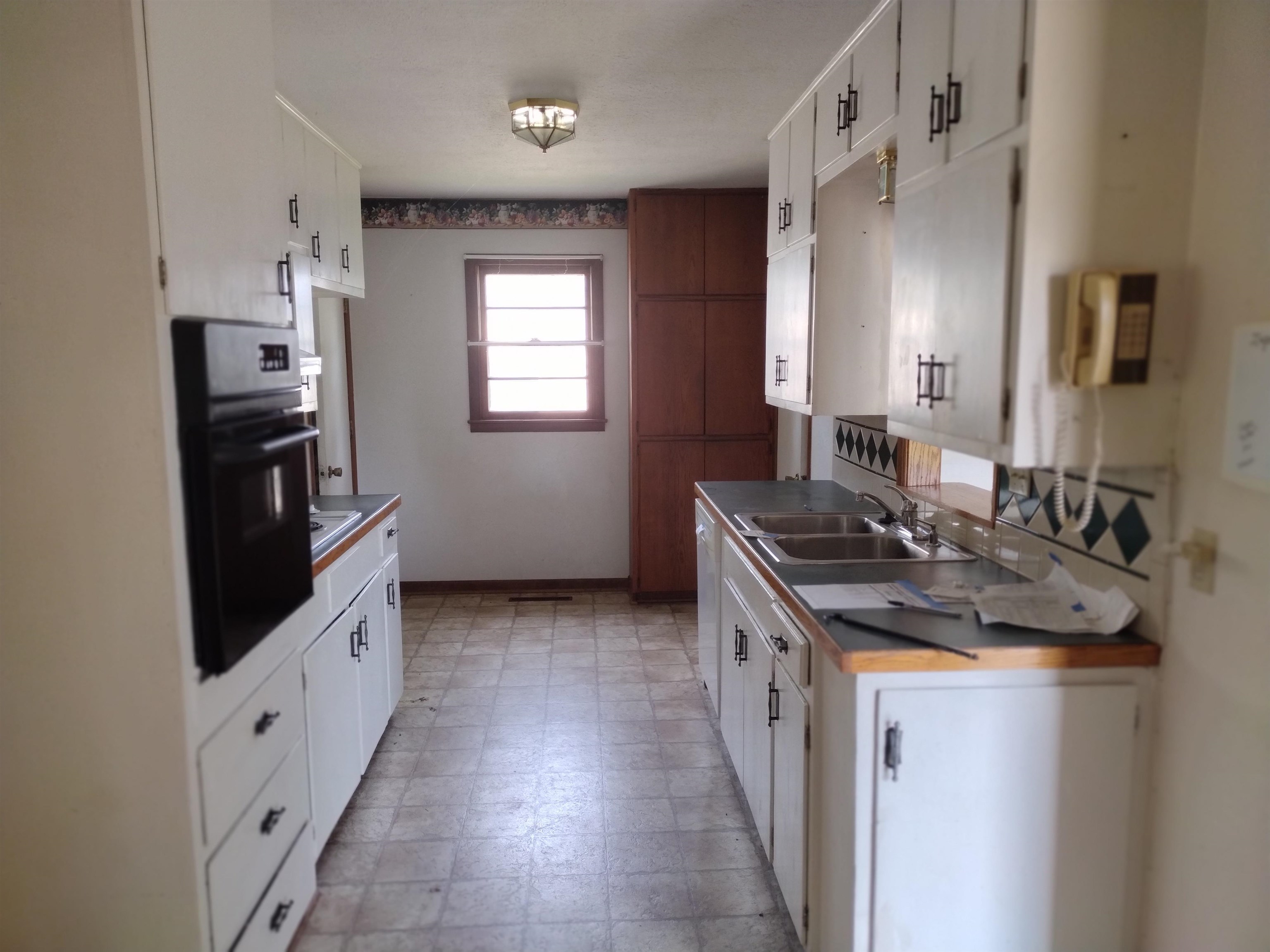 1928 N Prairie Lane Augusta KS 67010