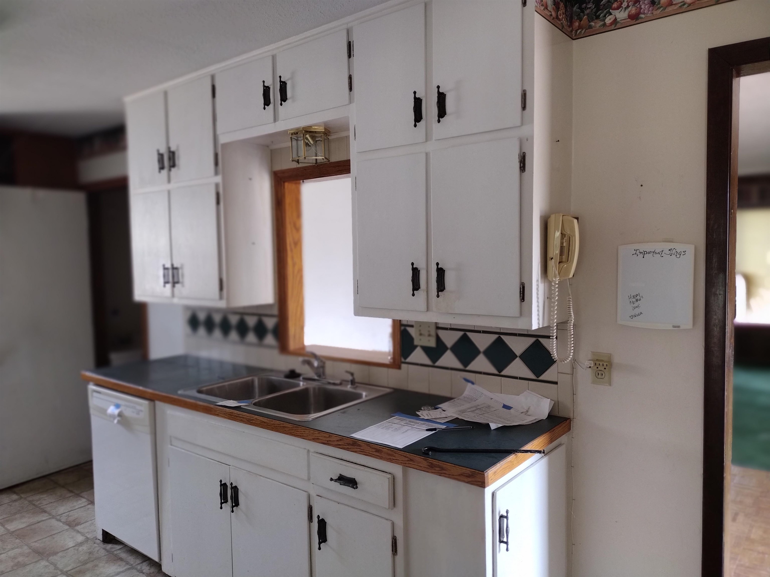 1928 N Prairie Lane Augusta KS 67010