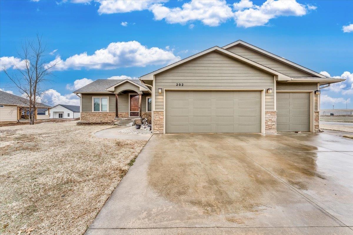 202 W Lavern Lane Garden Plain KS 67050