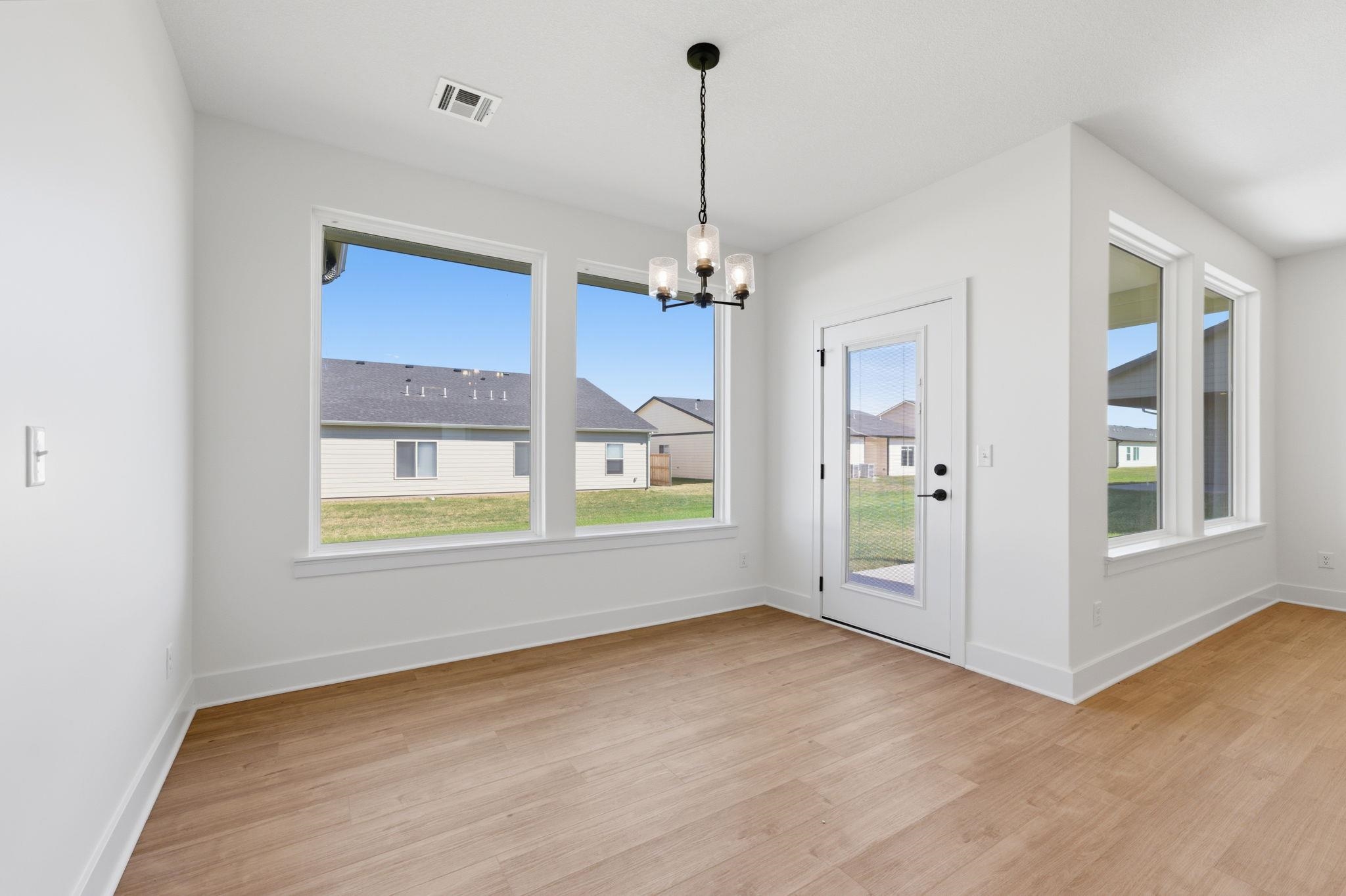 514 E Elmwood Street Park City KS 67147-1124