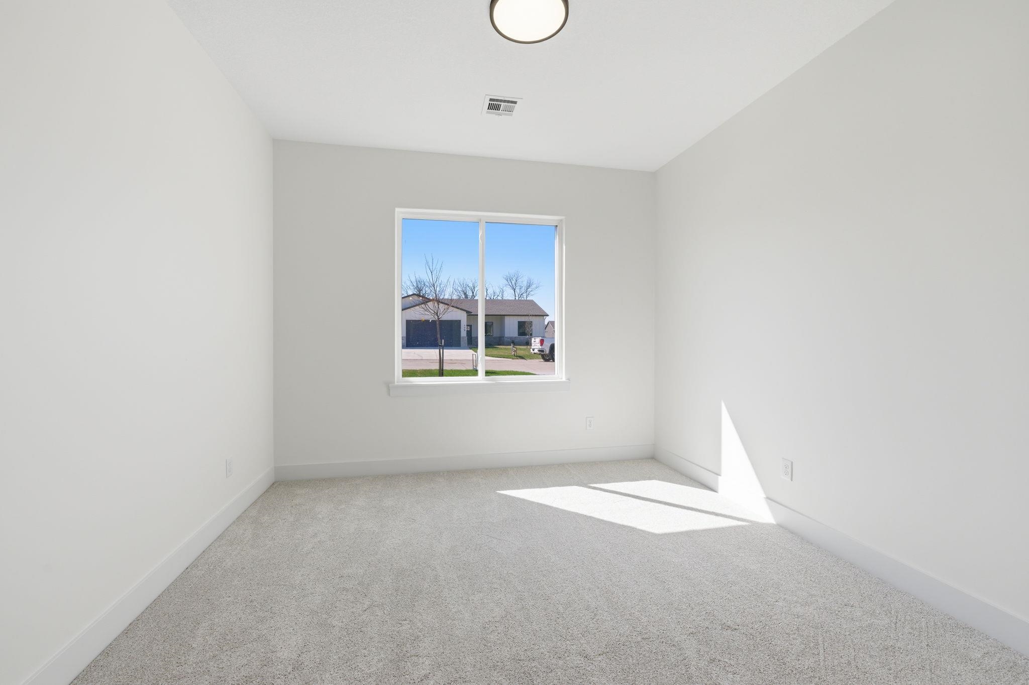 514 E Elmwood Street Park City KS 67147-1124