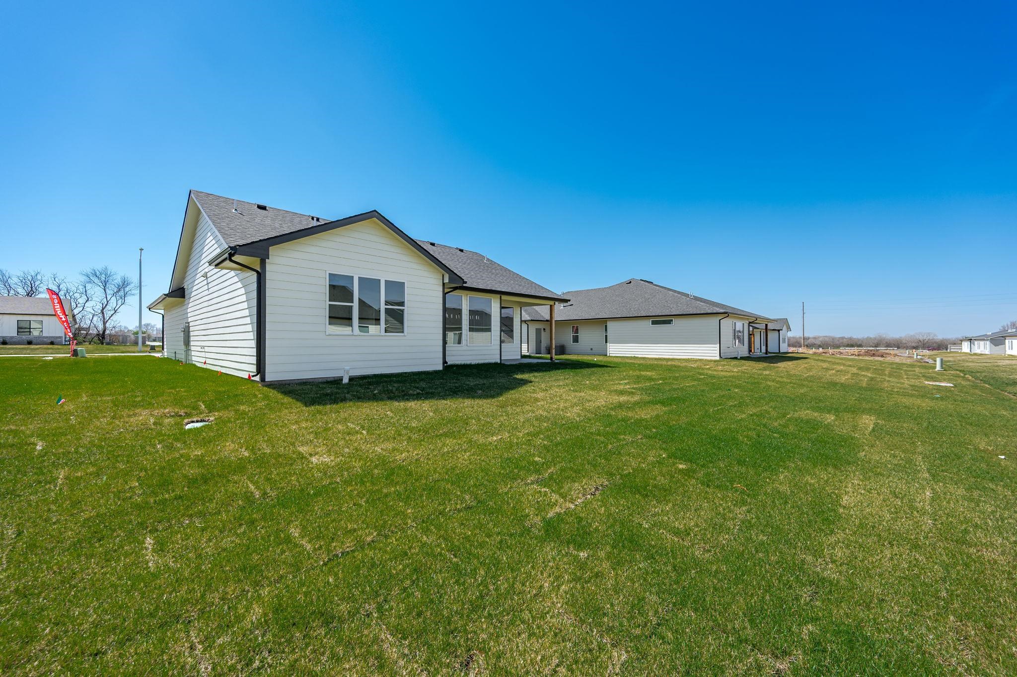 514 E Elmwood Street Park City KS 67147-1124