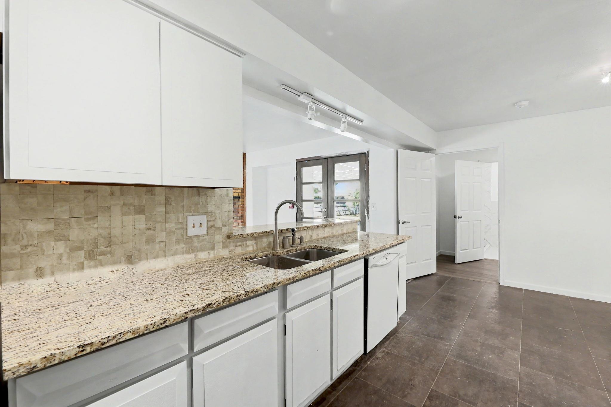 8026 E Morningside Street Wichita KS 67207