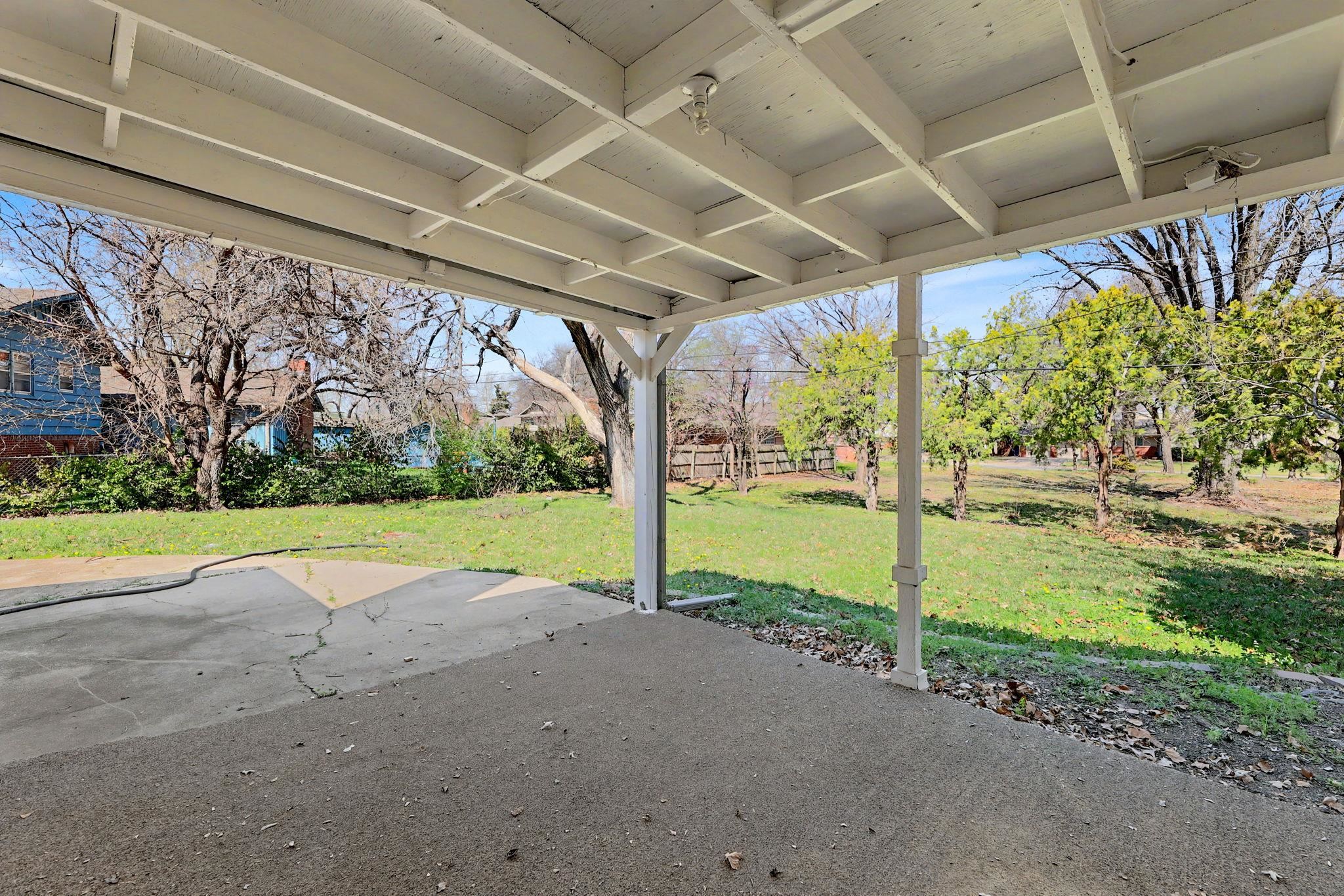 8026 E Morningside Street Wichita KS 67207