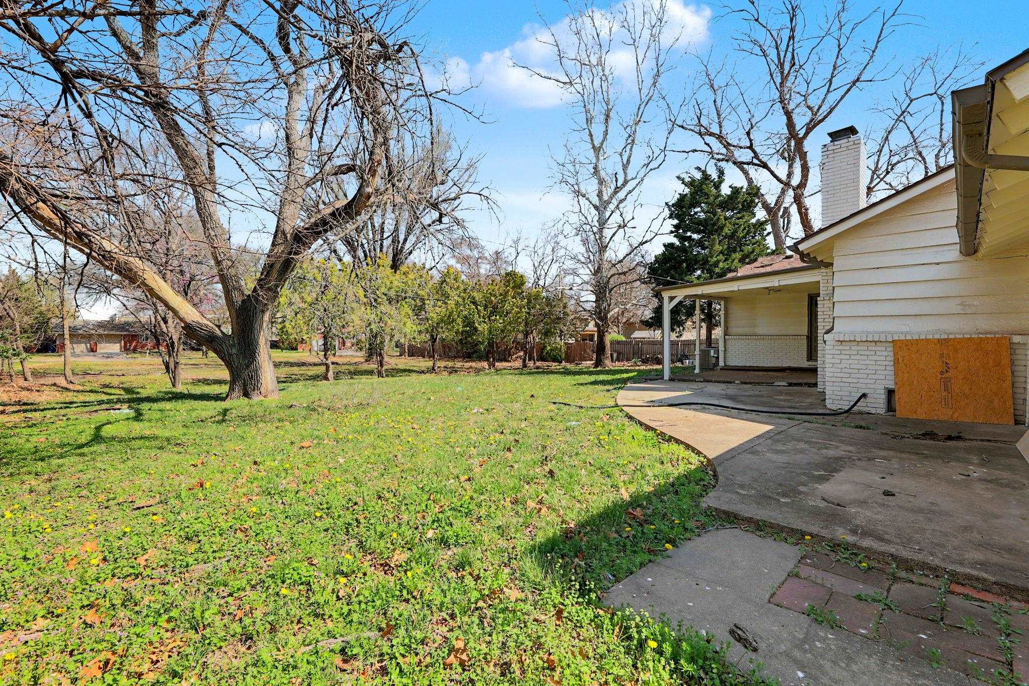 8026 E Morningside Street Wichita KS 67207