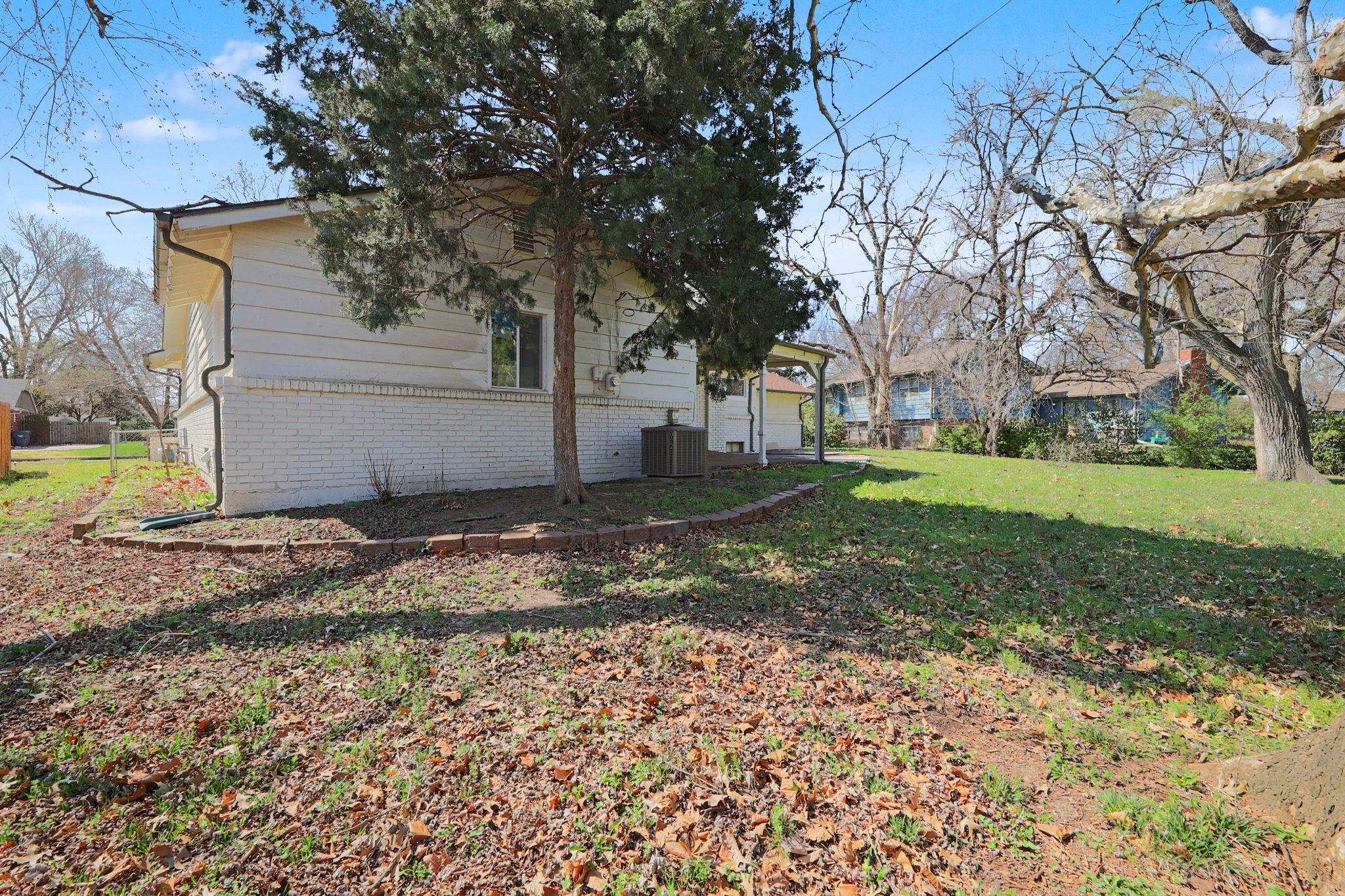 8026 E Morningside Street Wichita KS 67207
