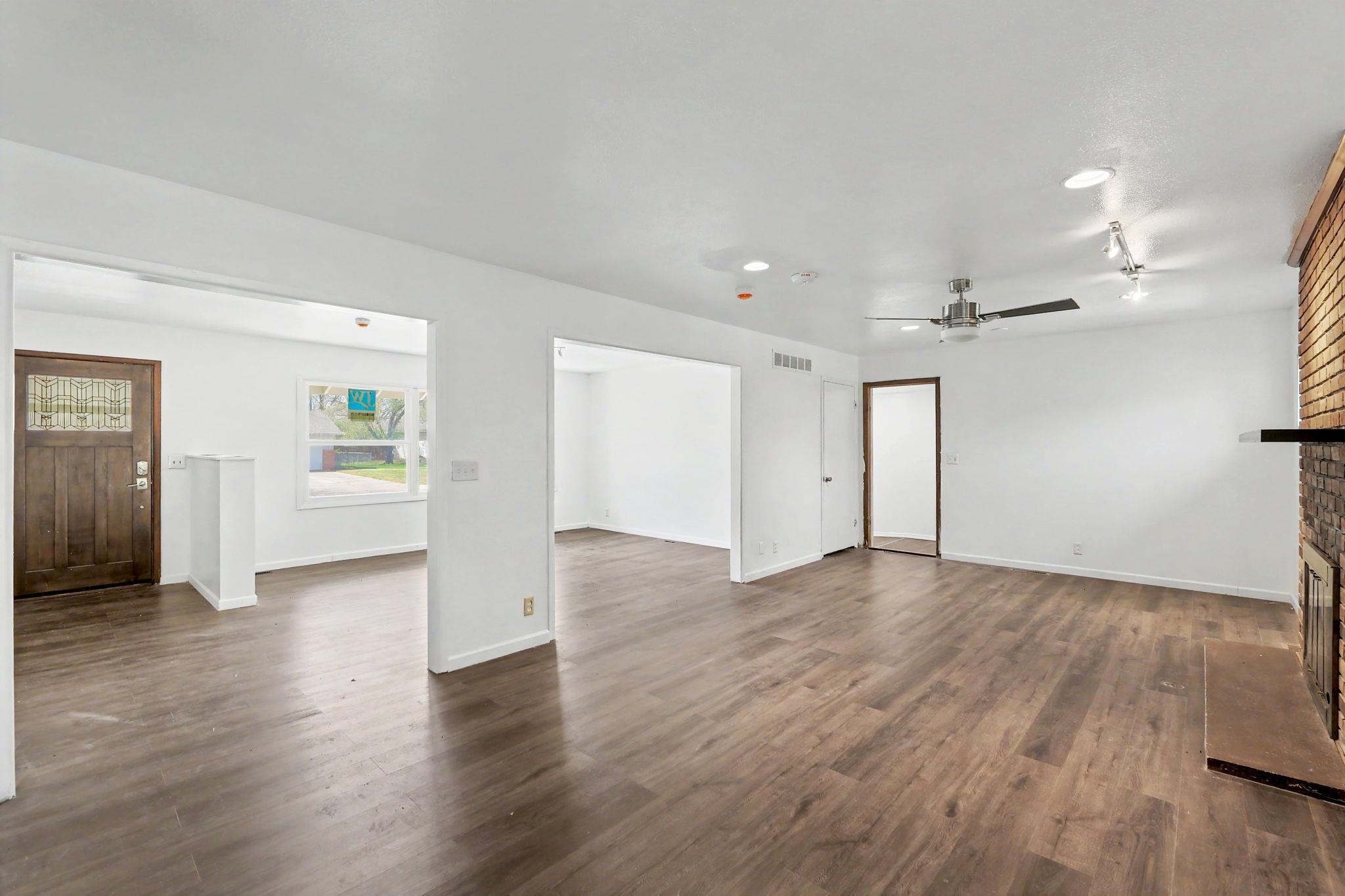8026 E Morningside Street Wichita KS 67207