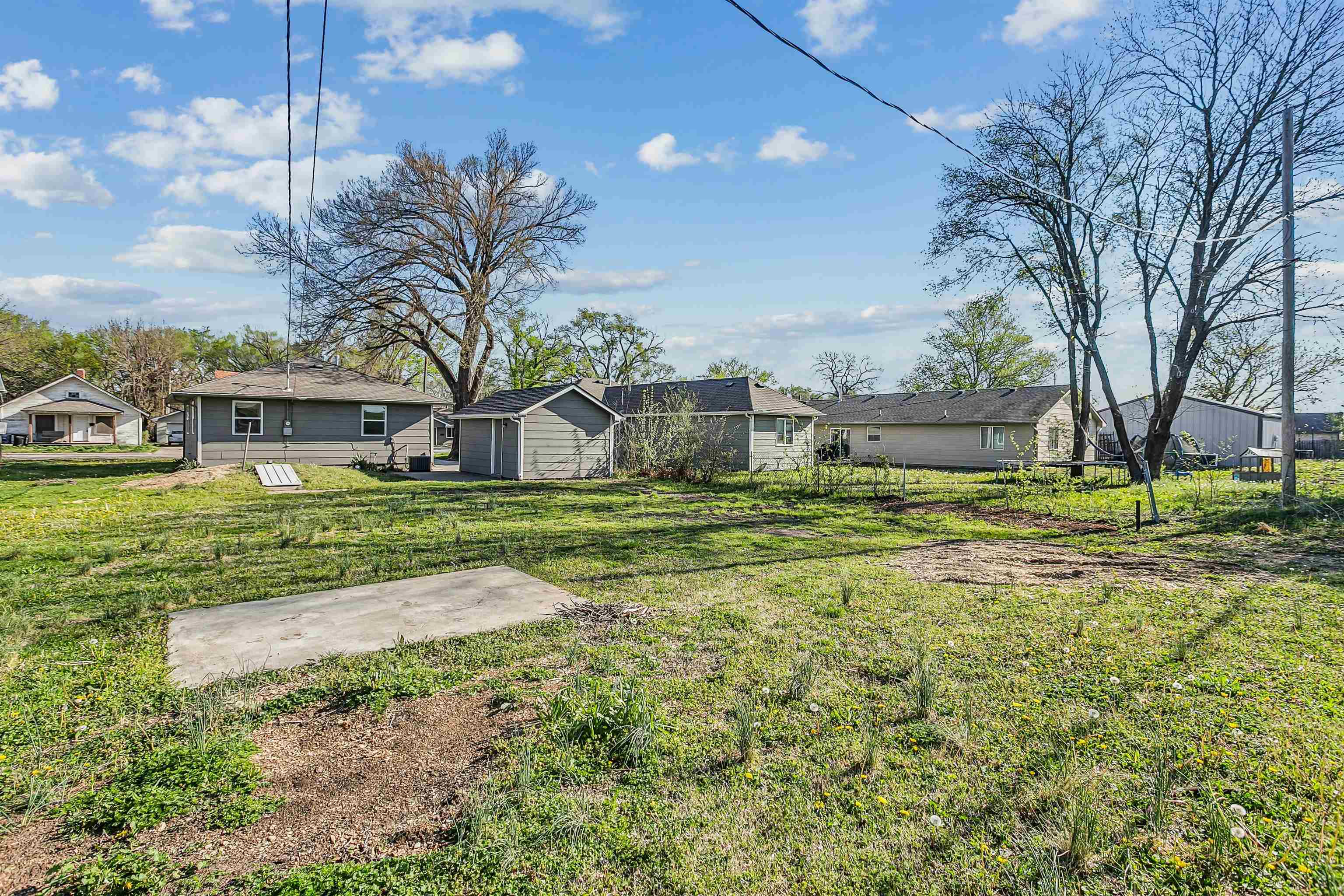 411 E Clark Augusta KS 67010-0000
