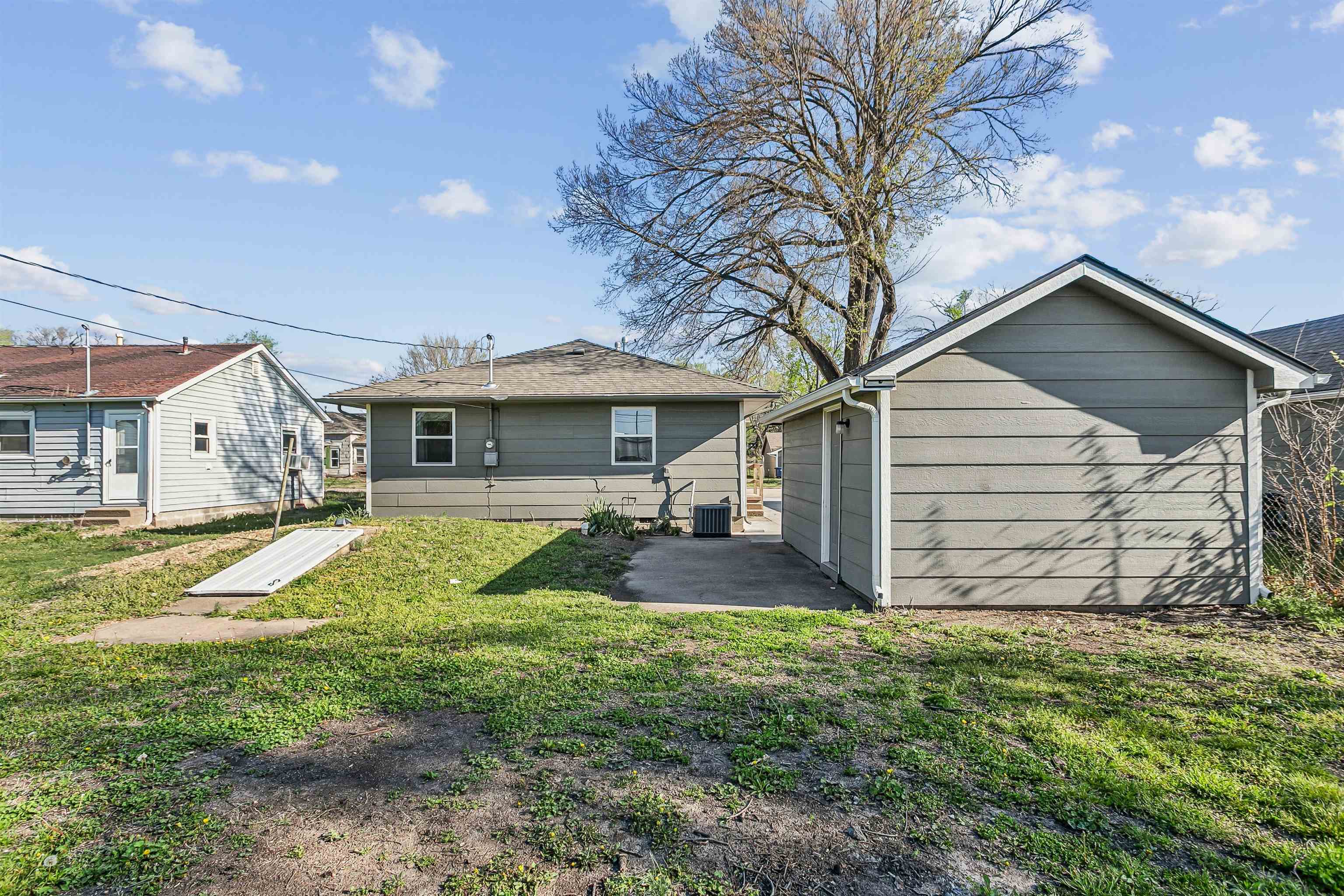 411 E Clark Augusta KS 67010-0000