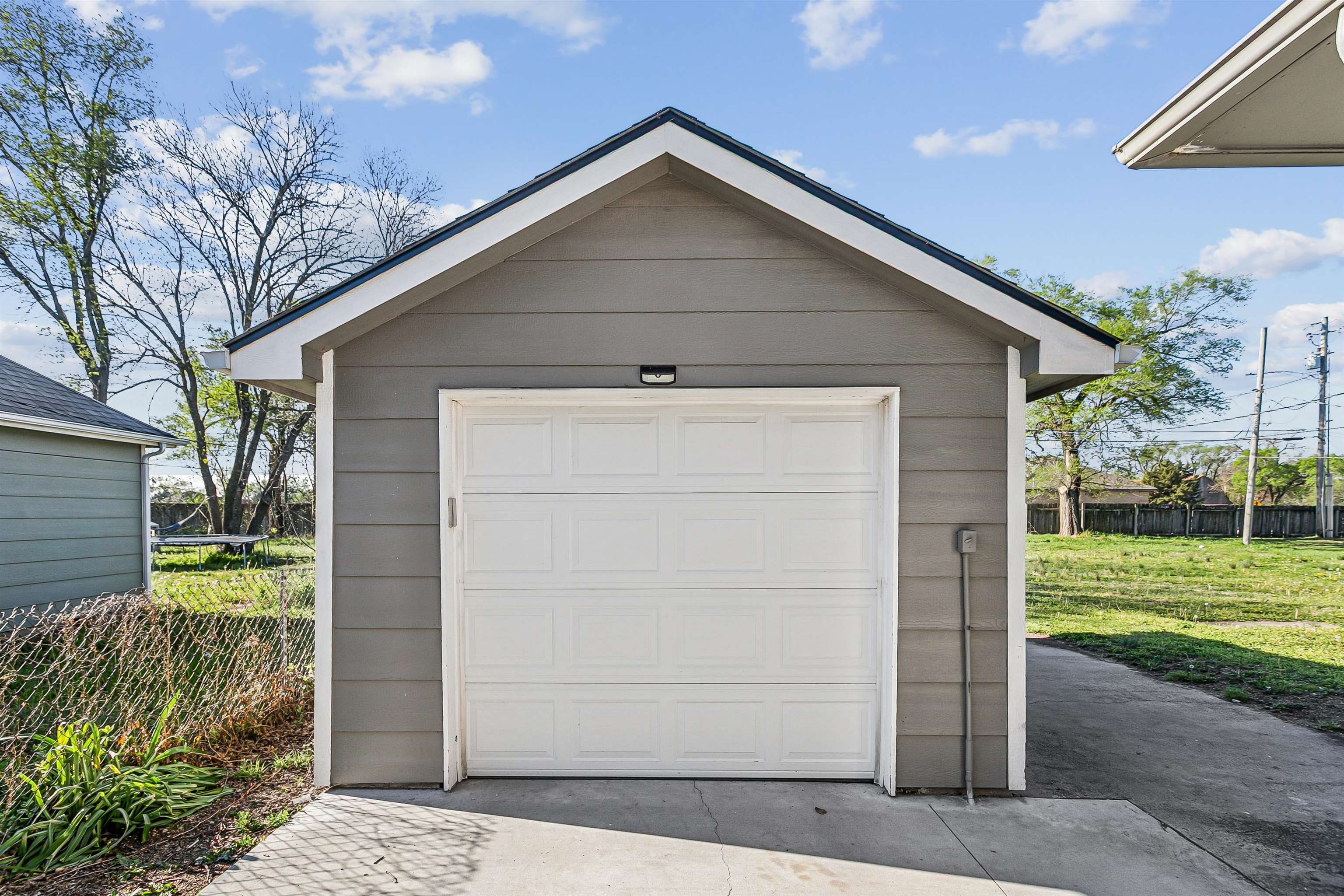 411 E Clark Augusta KS 67010-0000