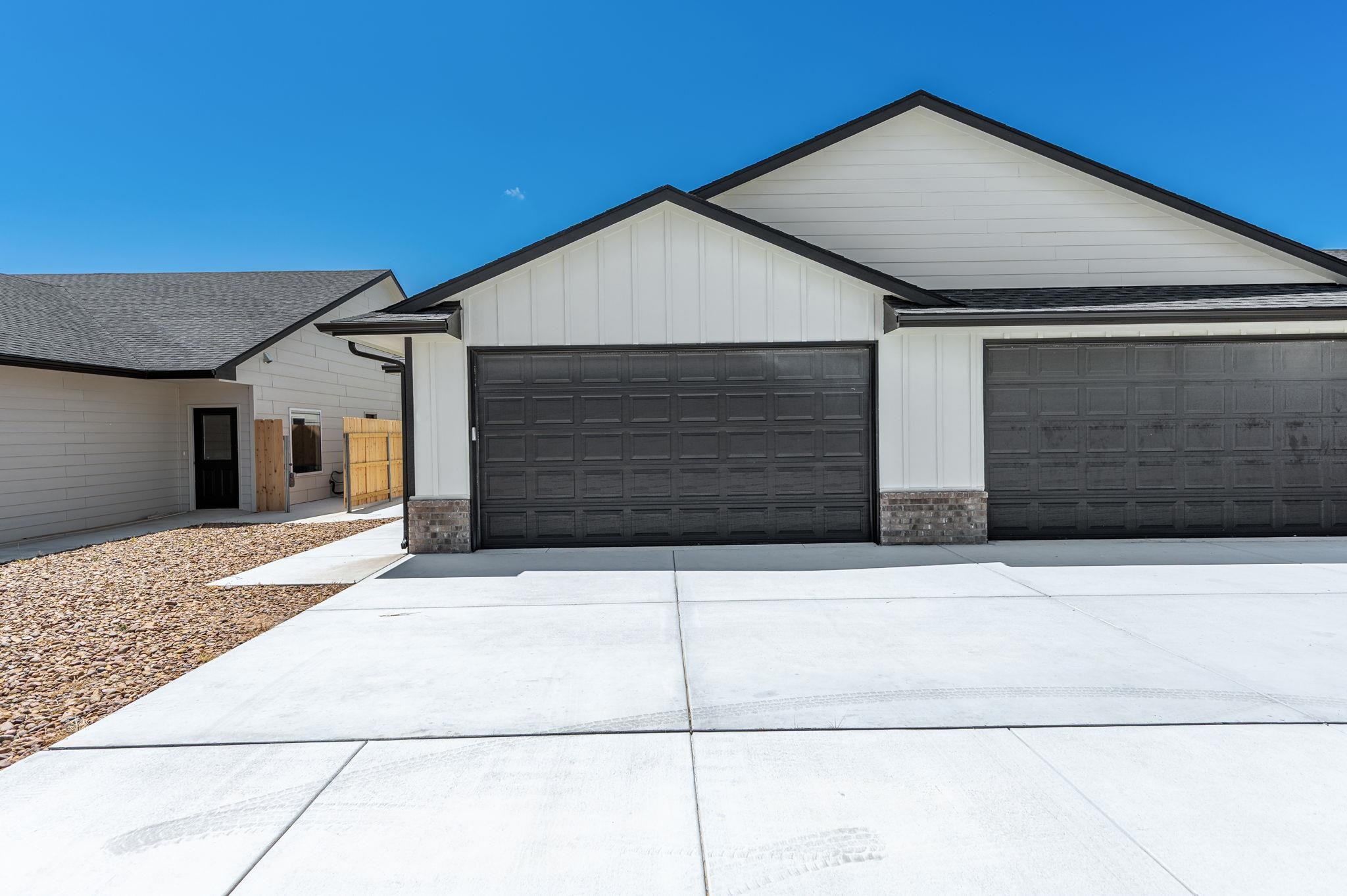 505 E Harper Street Valley Center KS 67147-8955