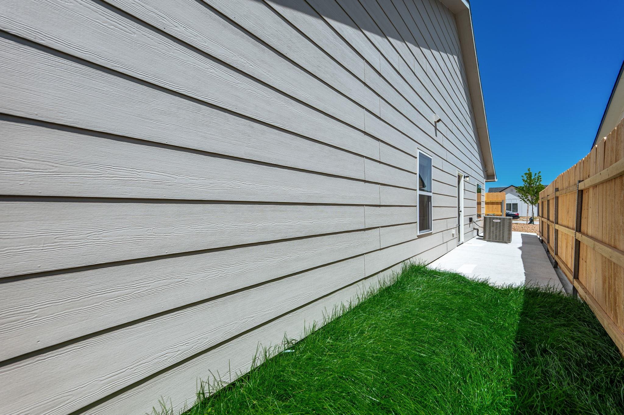 505 E Harper Street Valley Center KS 67147-8955