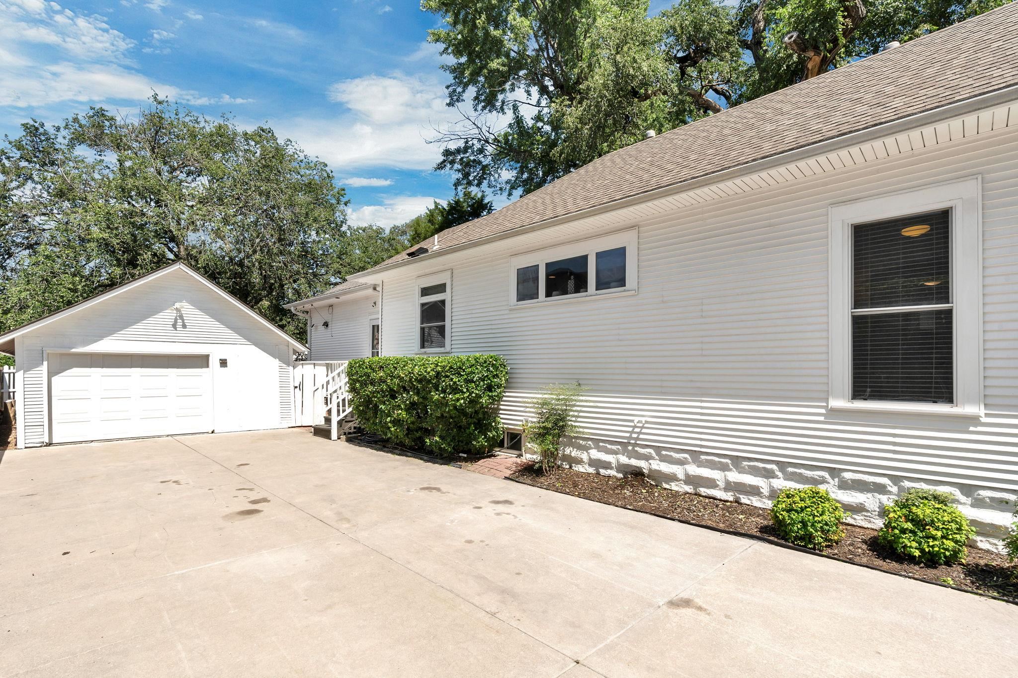 815 N Litchfield Avenue Wichita KS 67203