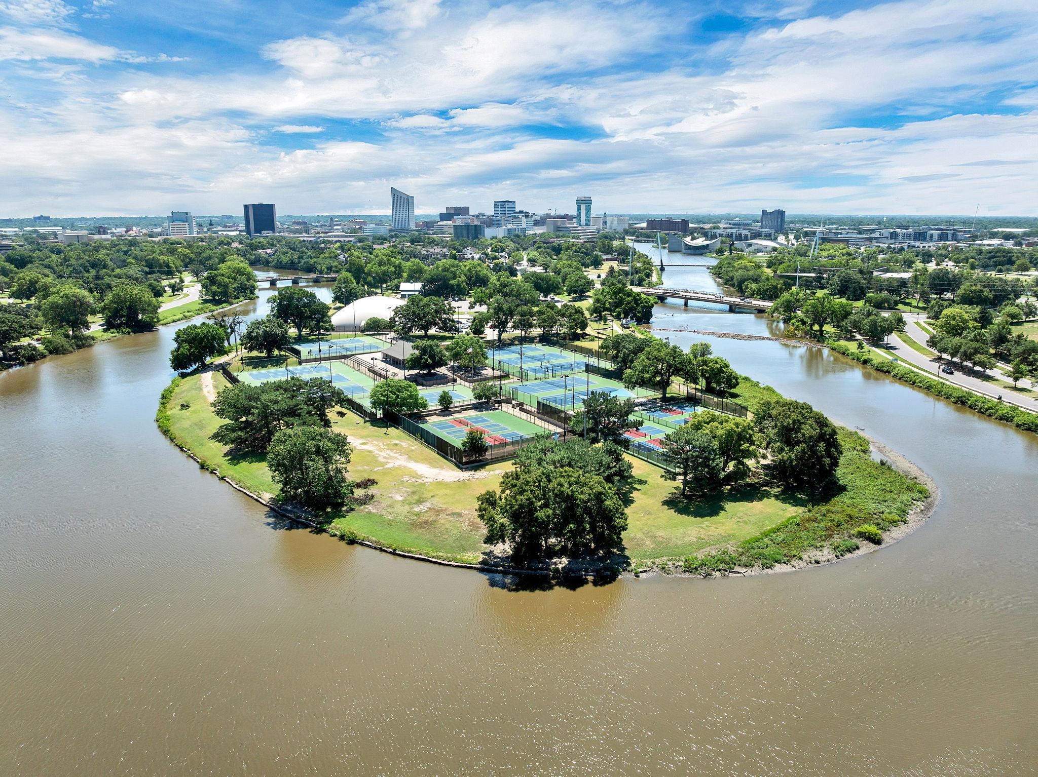 815 N Litchfield Avenue Wichita KS 67203