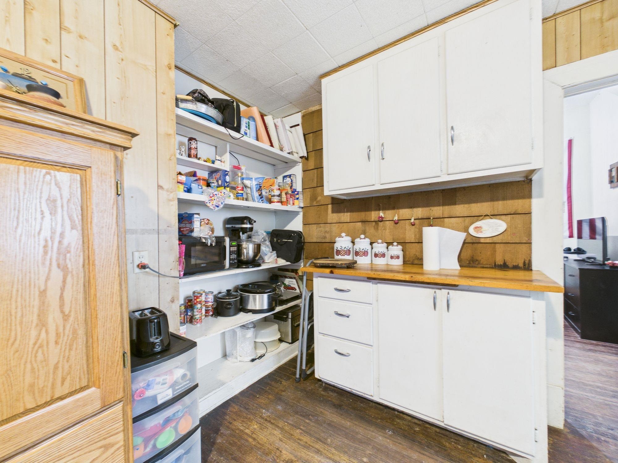 208 S Sedgwick Avenue Burrton KS 67020