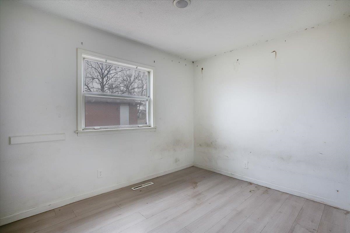 1502 E Catalina Street Wichita KS 67216