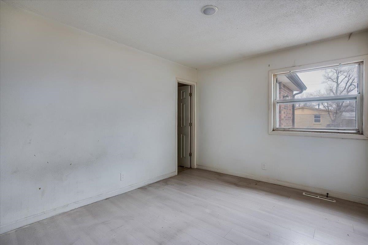 1502 E Catalina Street Wichita KS 67216
