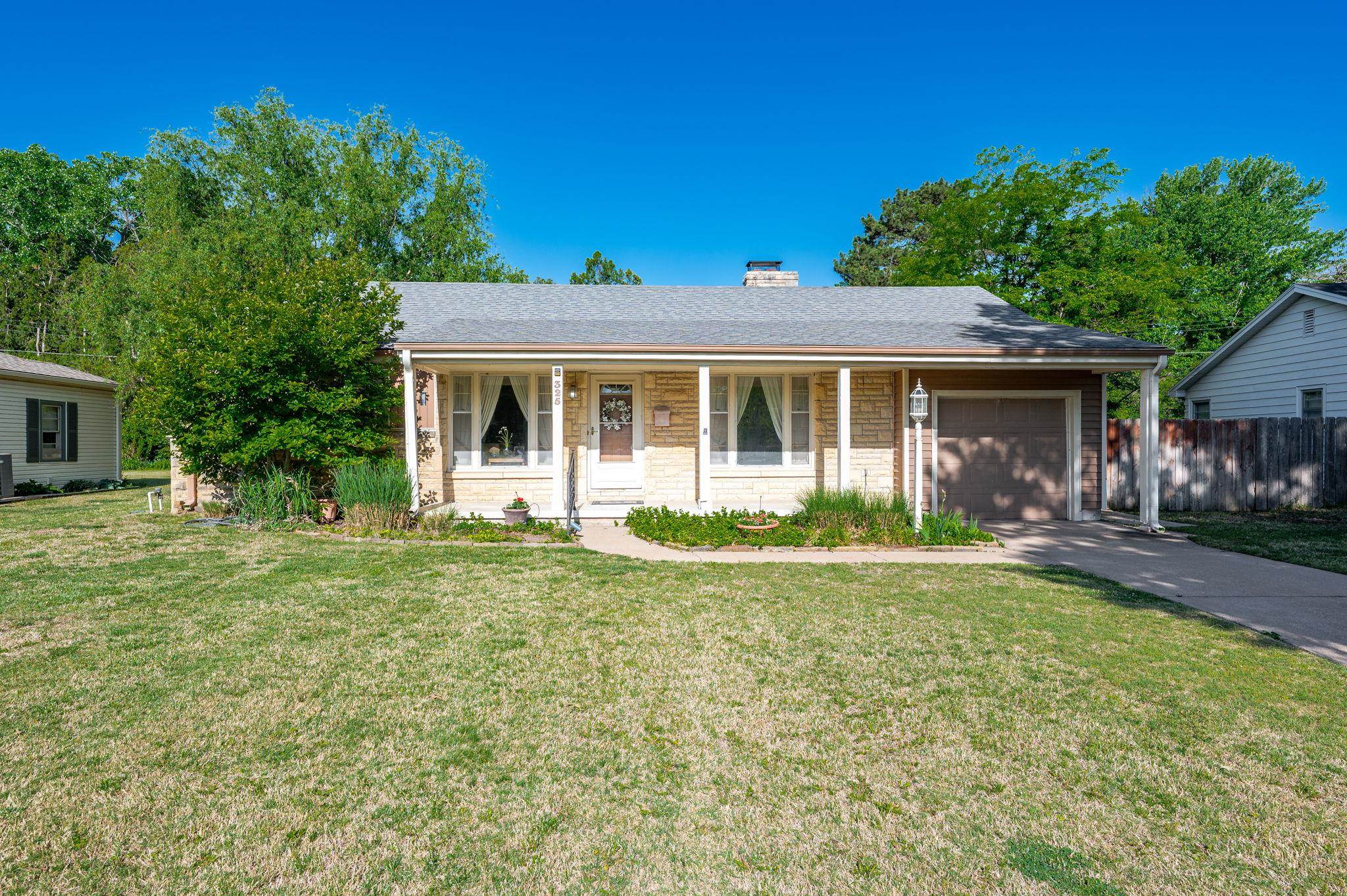 325 N Brookside Wichita KS 67208