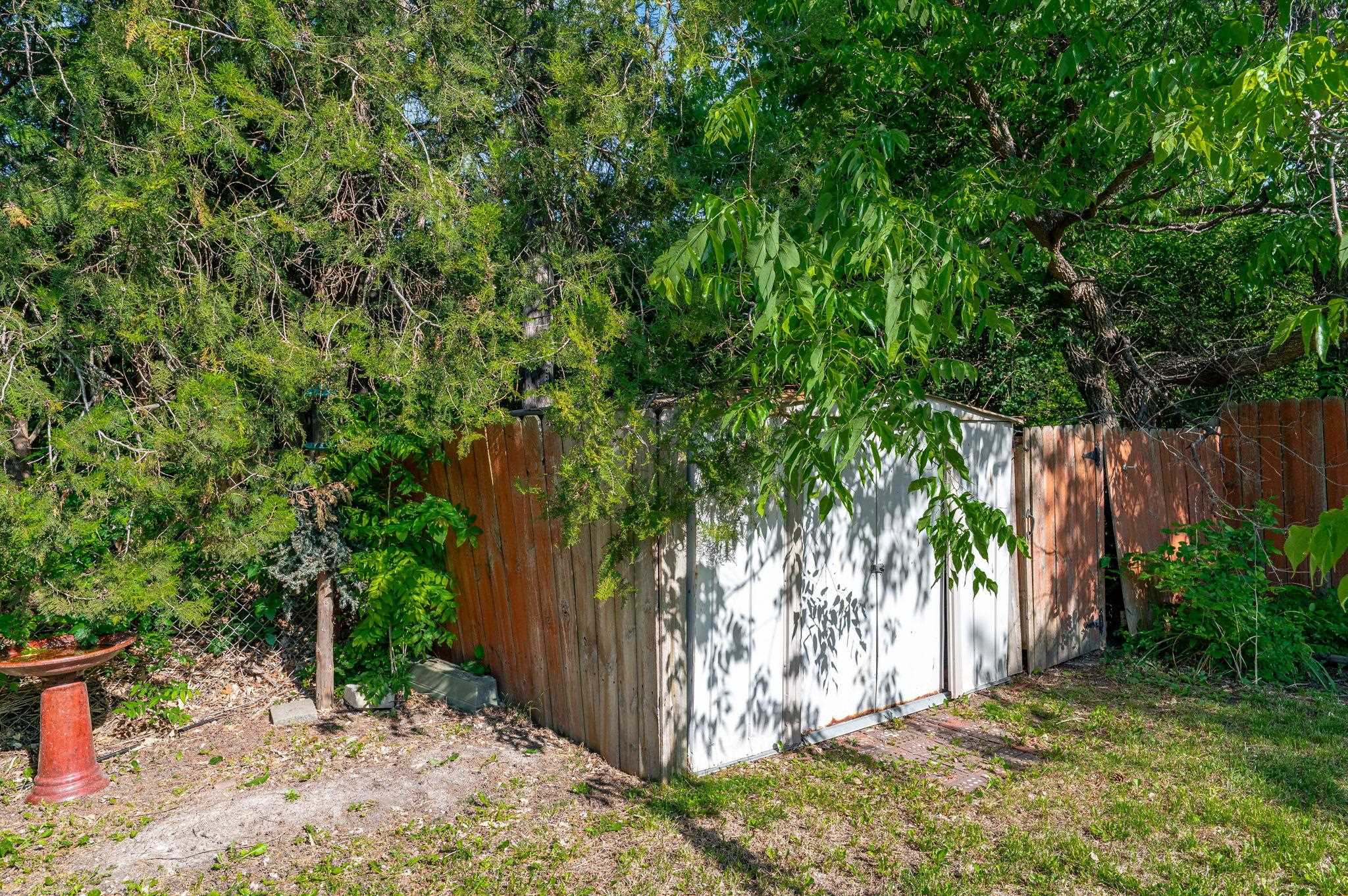 325 N Brookside Wichita KS 67208