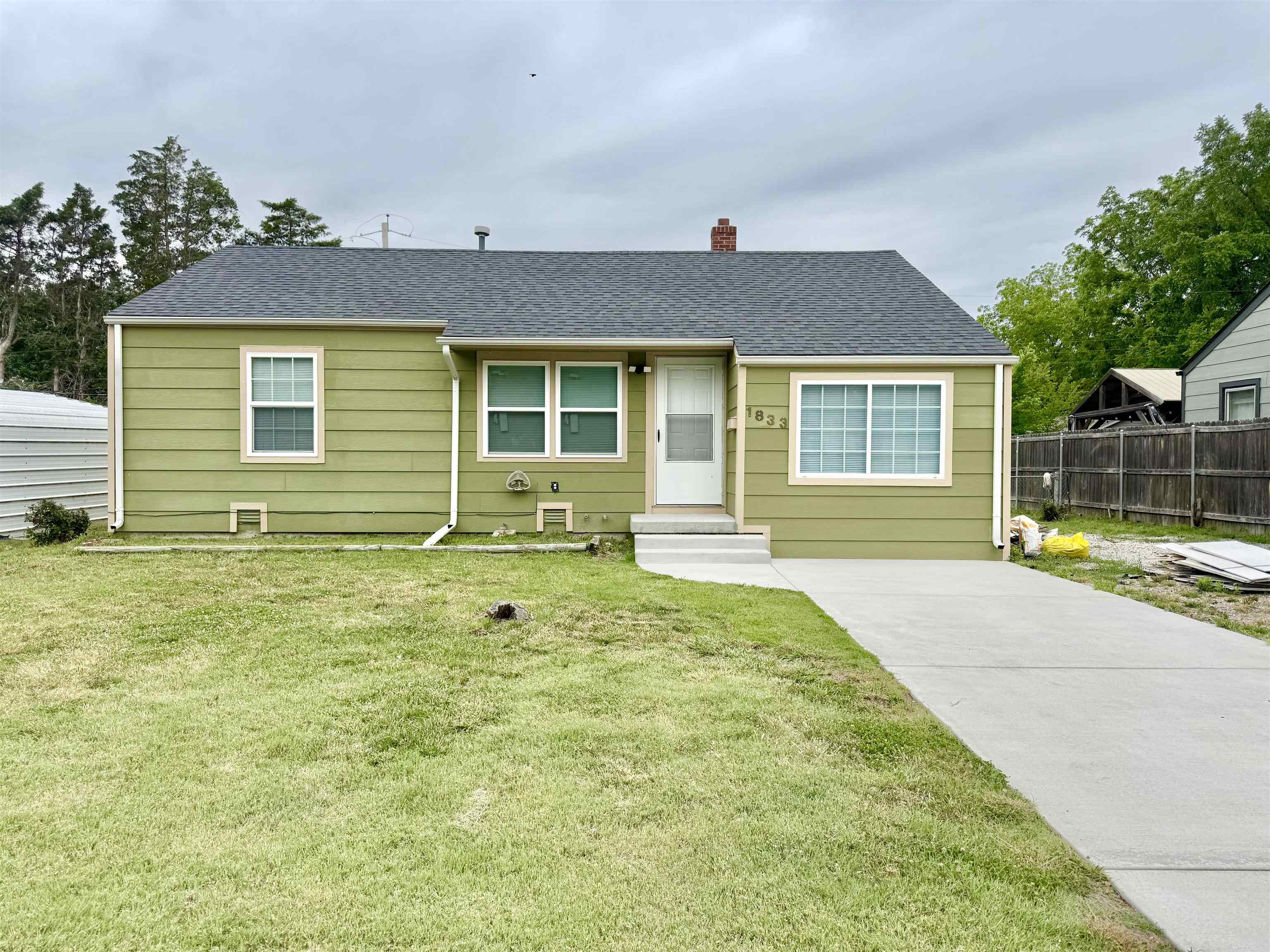 1833 S Ridgewood Drive Wichita KS 67218