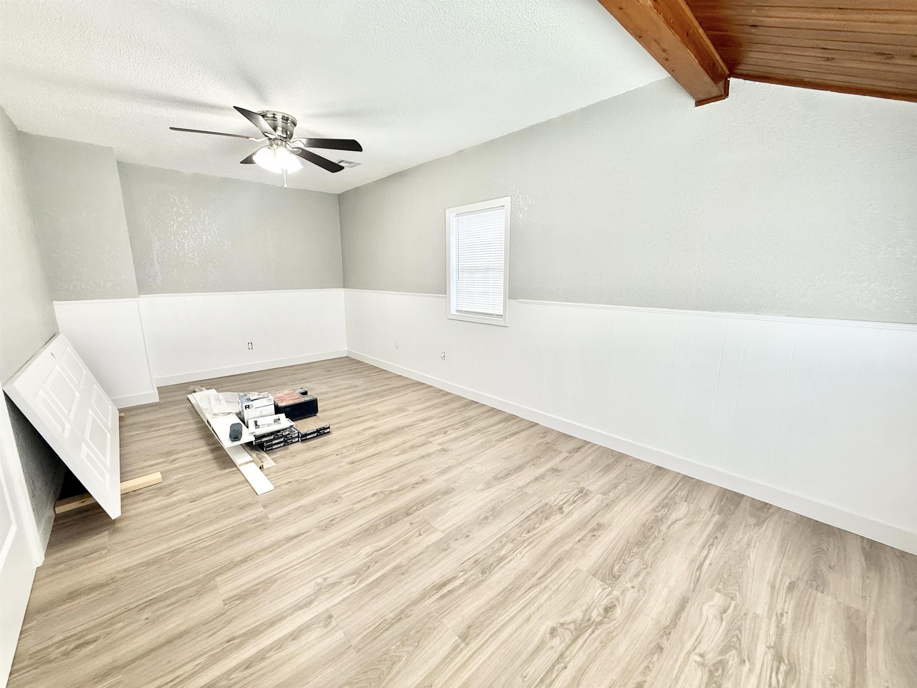 1833 S Ridgewood Drive Wichita KS 67218