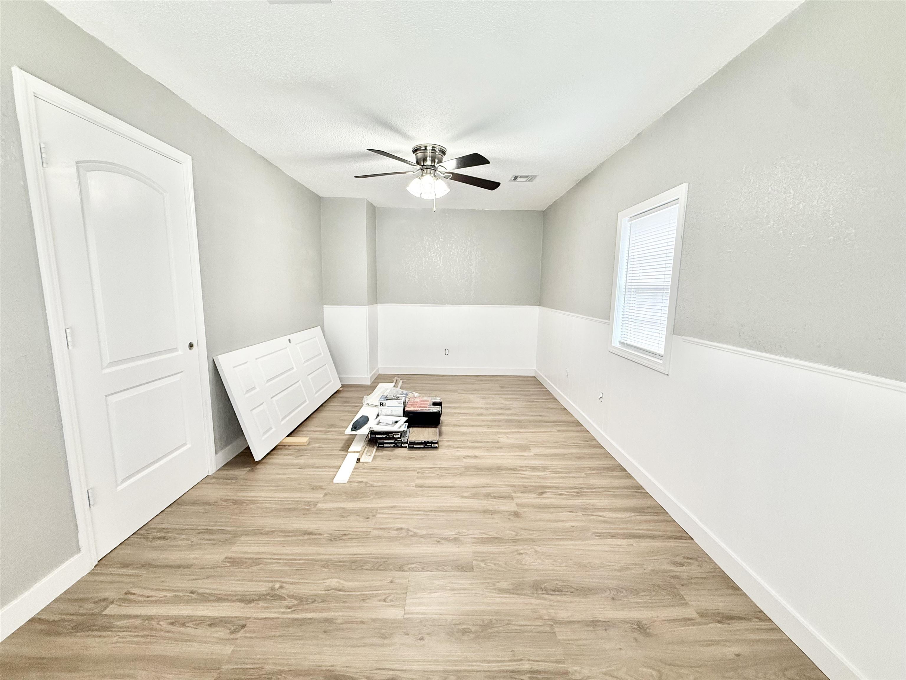 1833 S Ridgewood Drive Wichita KS 67218