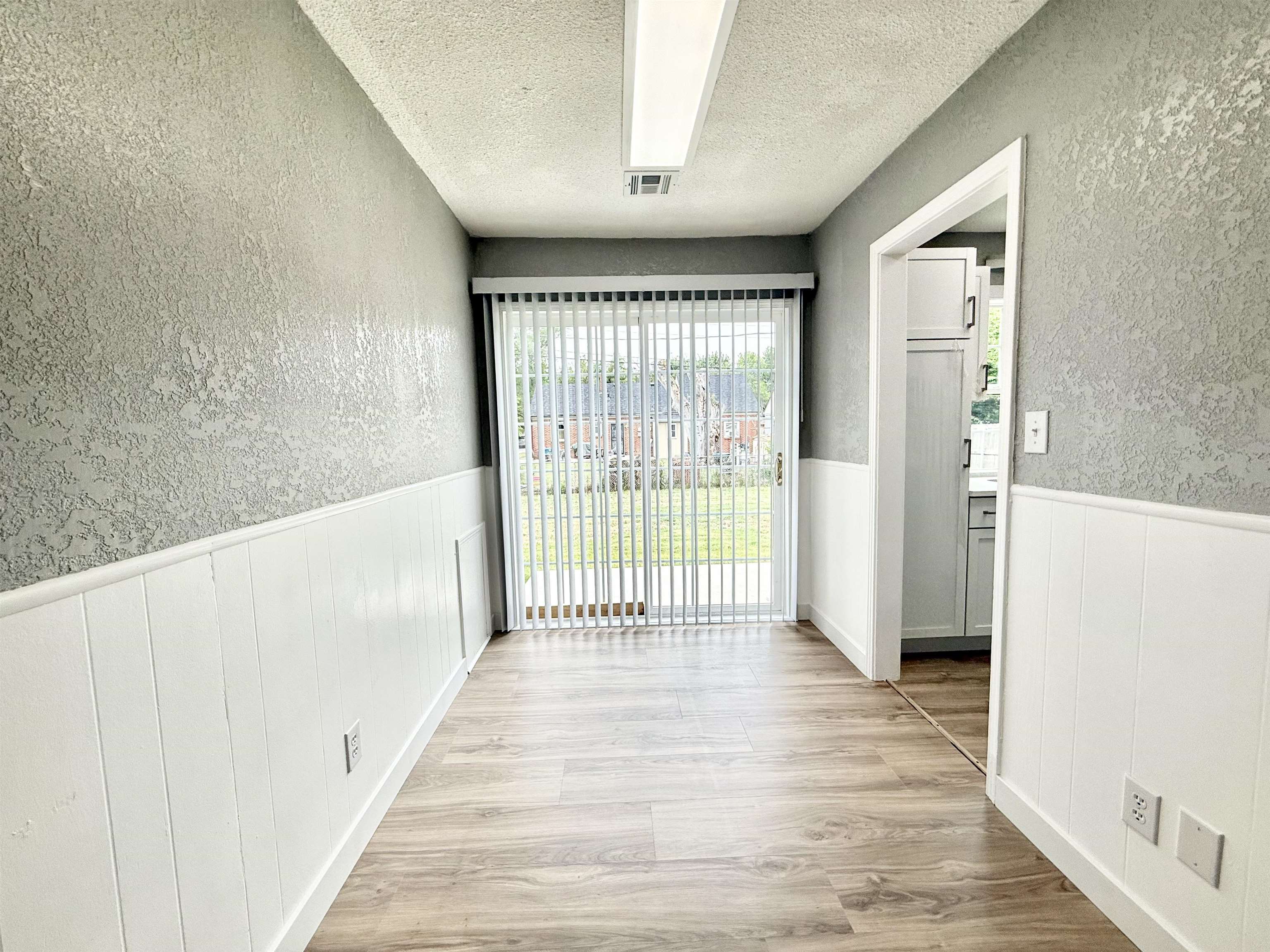 1833 S Ridgewood Drive Wichita KS 67218