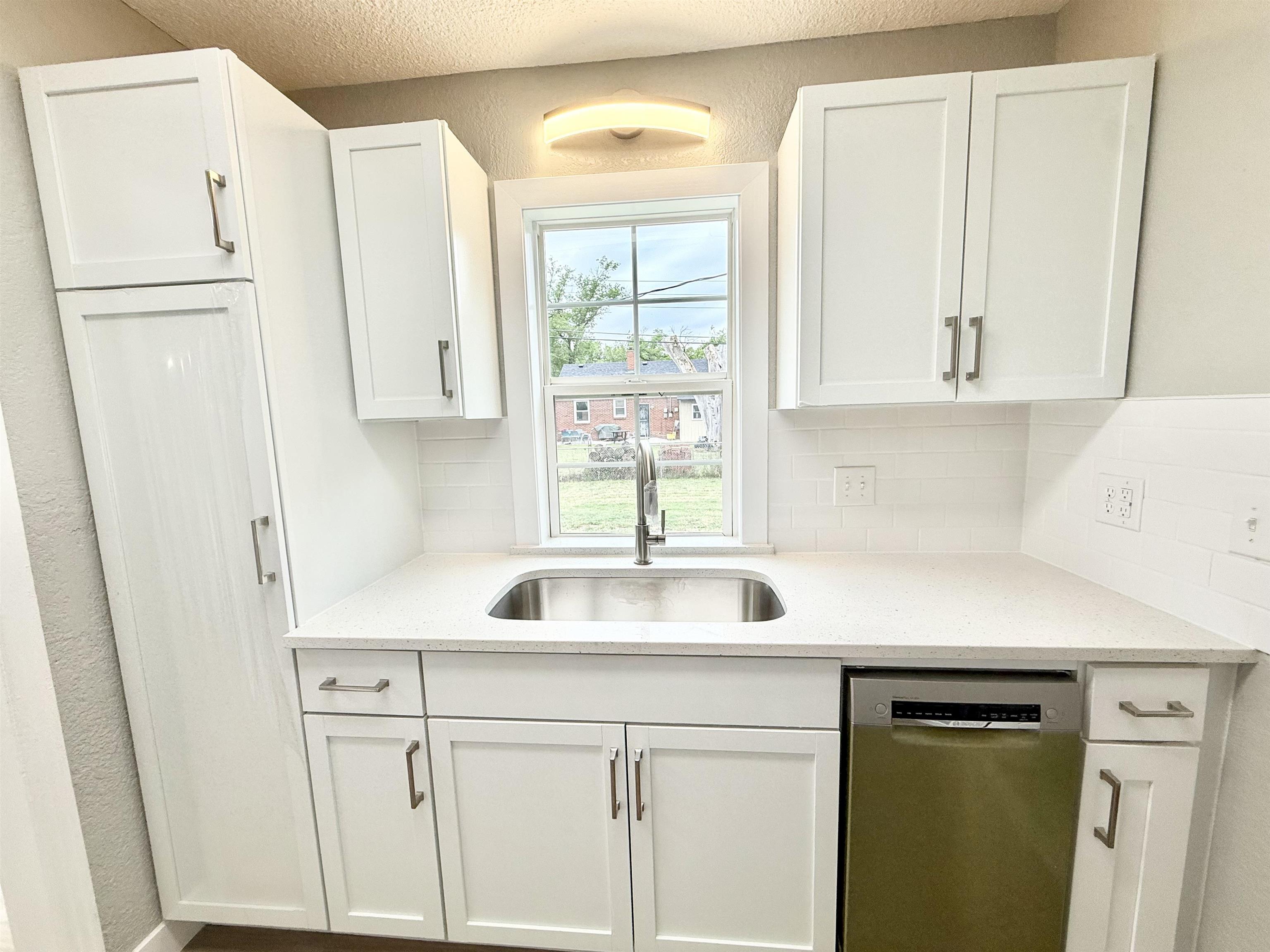 1833 S Ridgewood Drive Wichita KS 67218