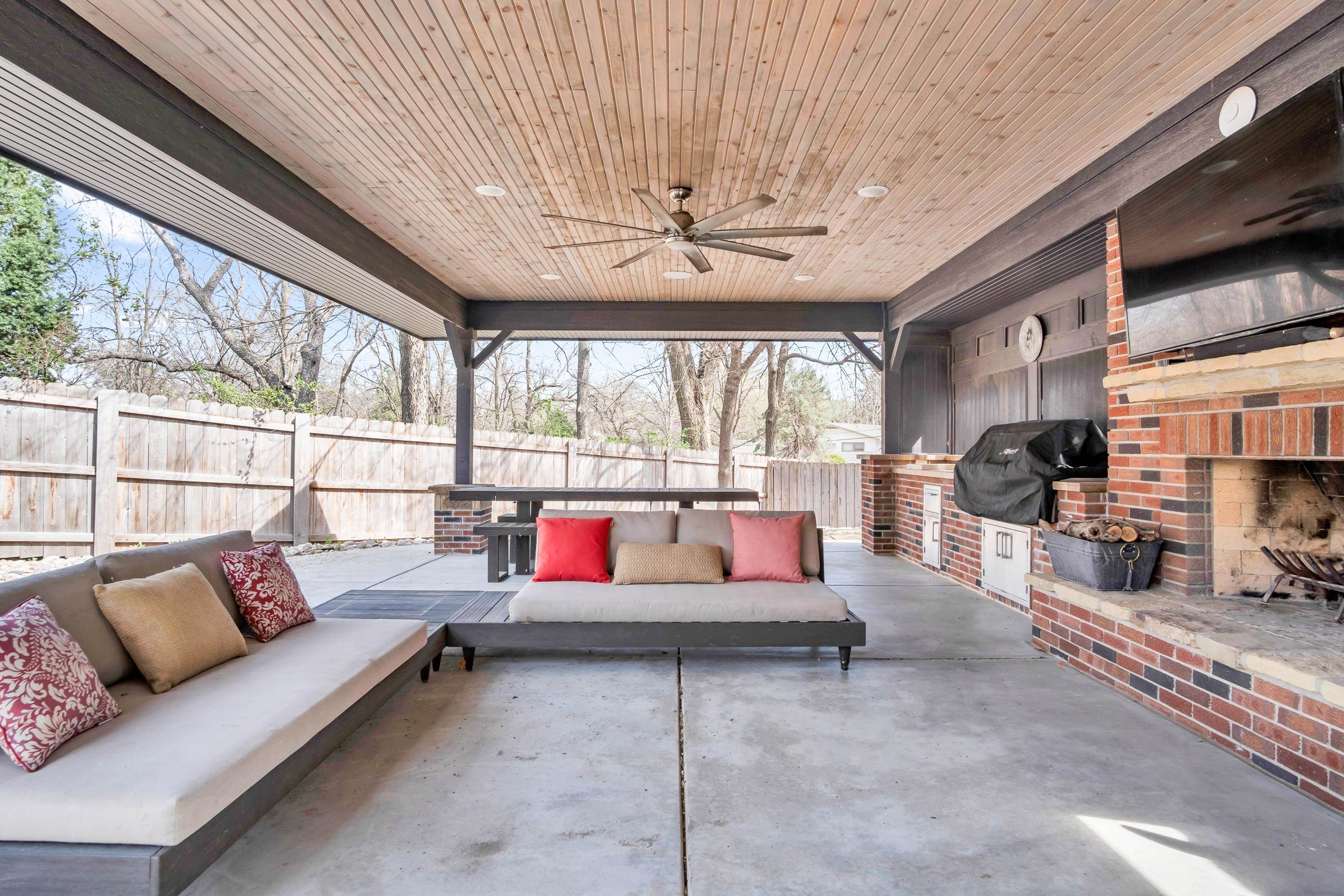 1602 Hillcrest Road Newton KS 67114