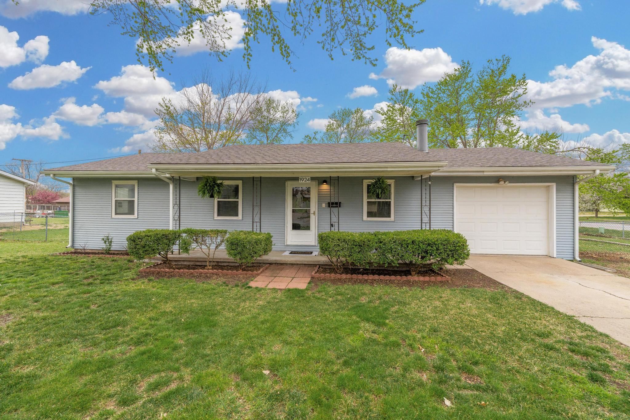 1924 N B Street Wellington KS 67152