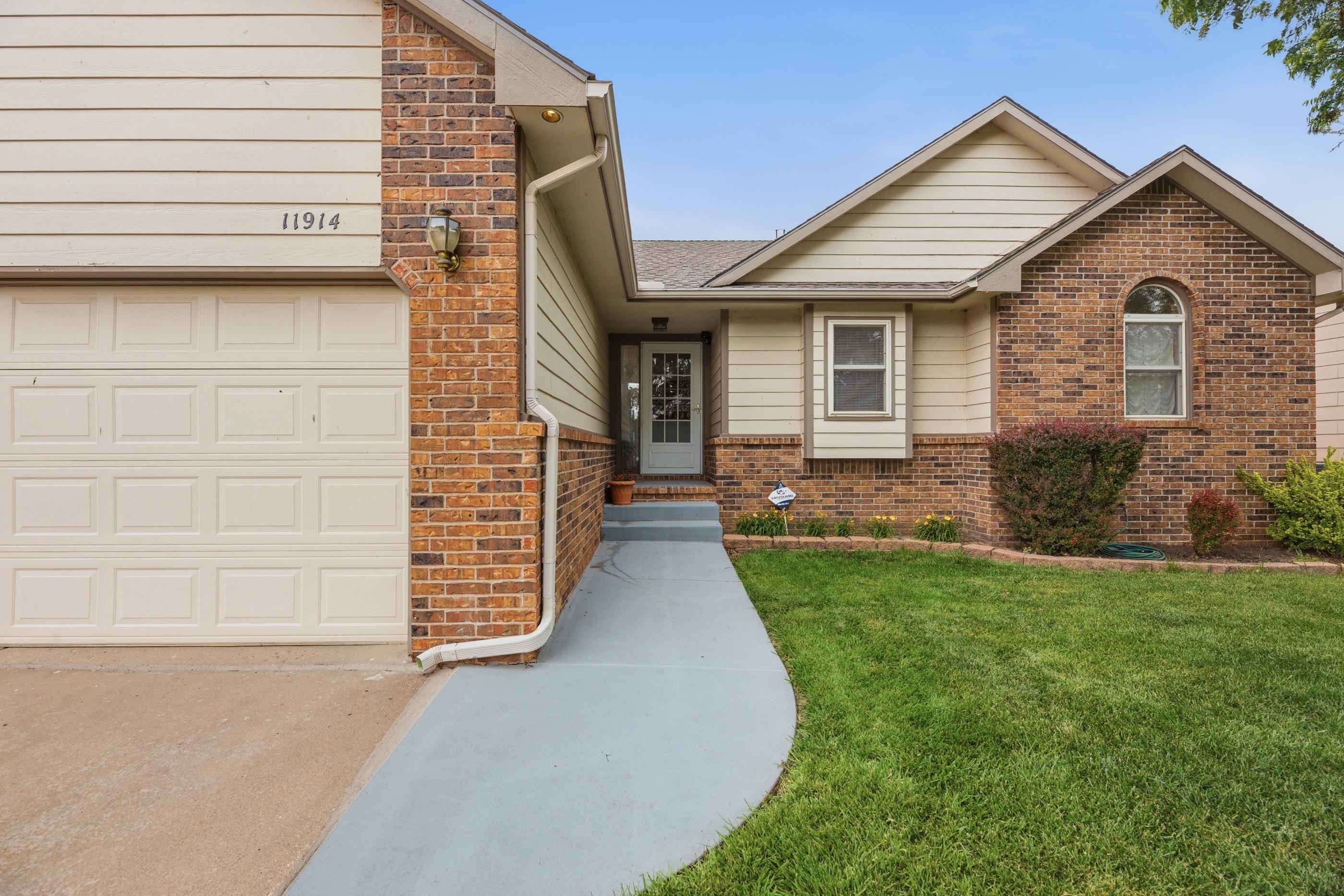 11914 W Carr Avenue Wichita KS 67209