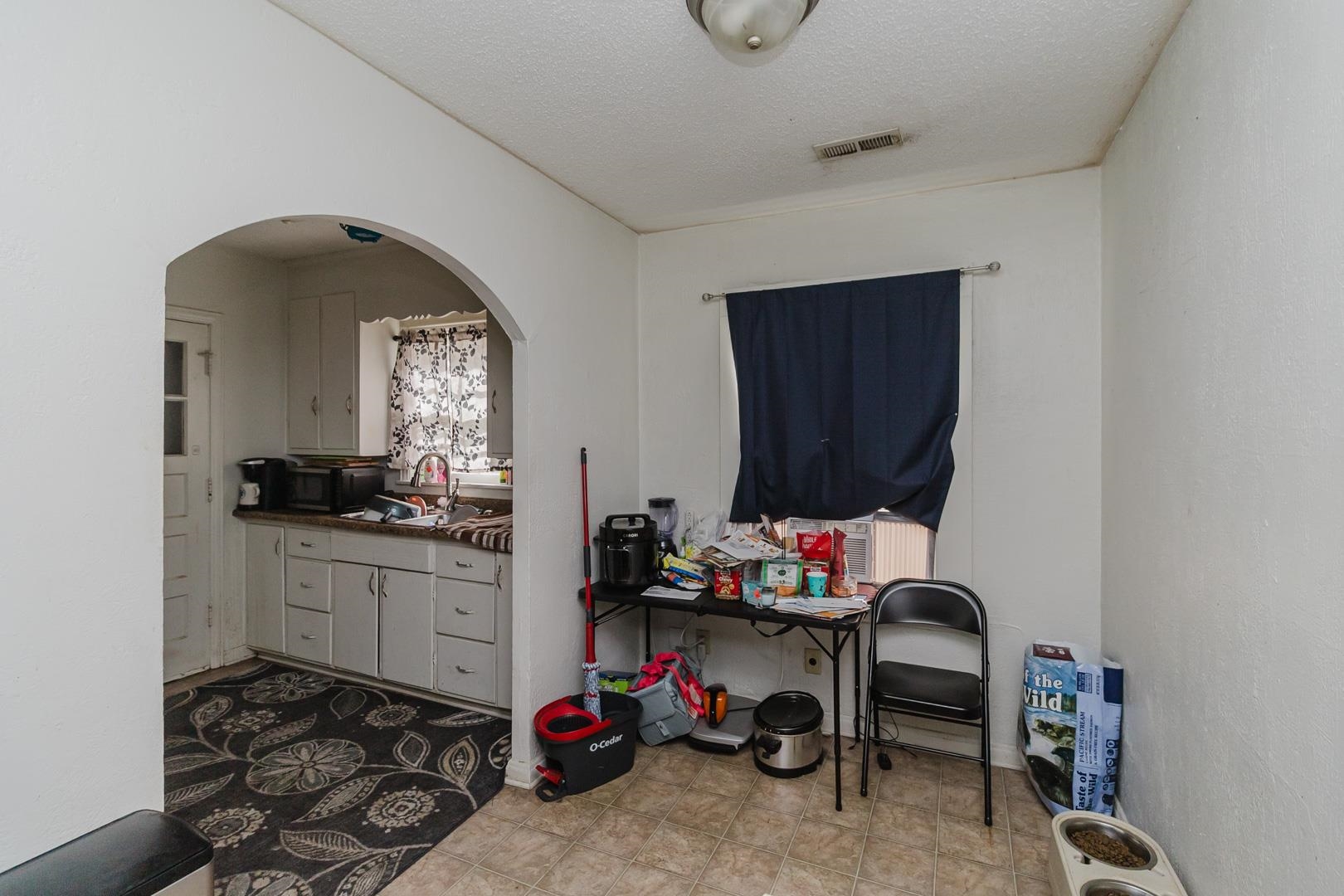 610 N Battin Wichita KS 67208