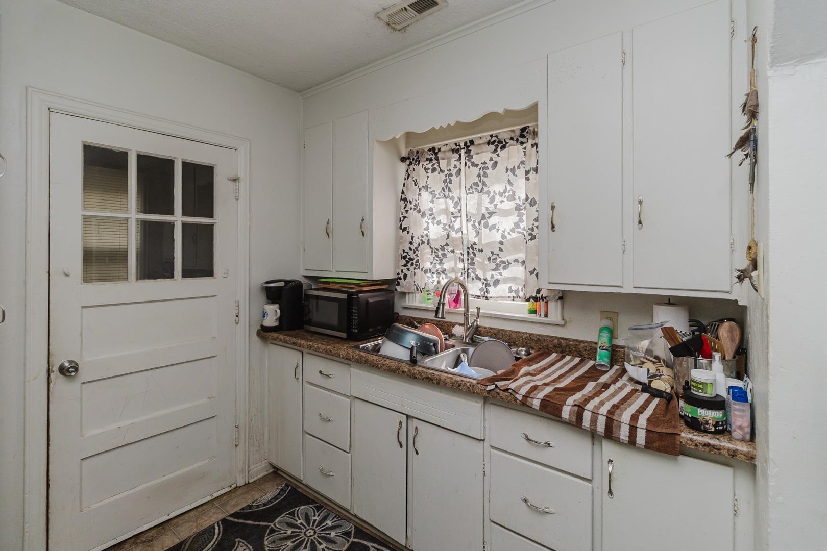 610 N Battin Wichita KS 67208