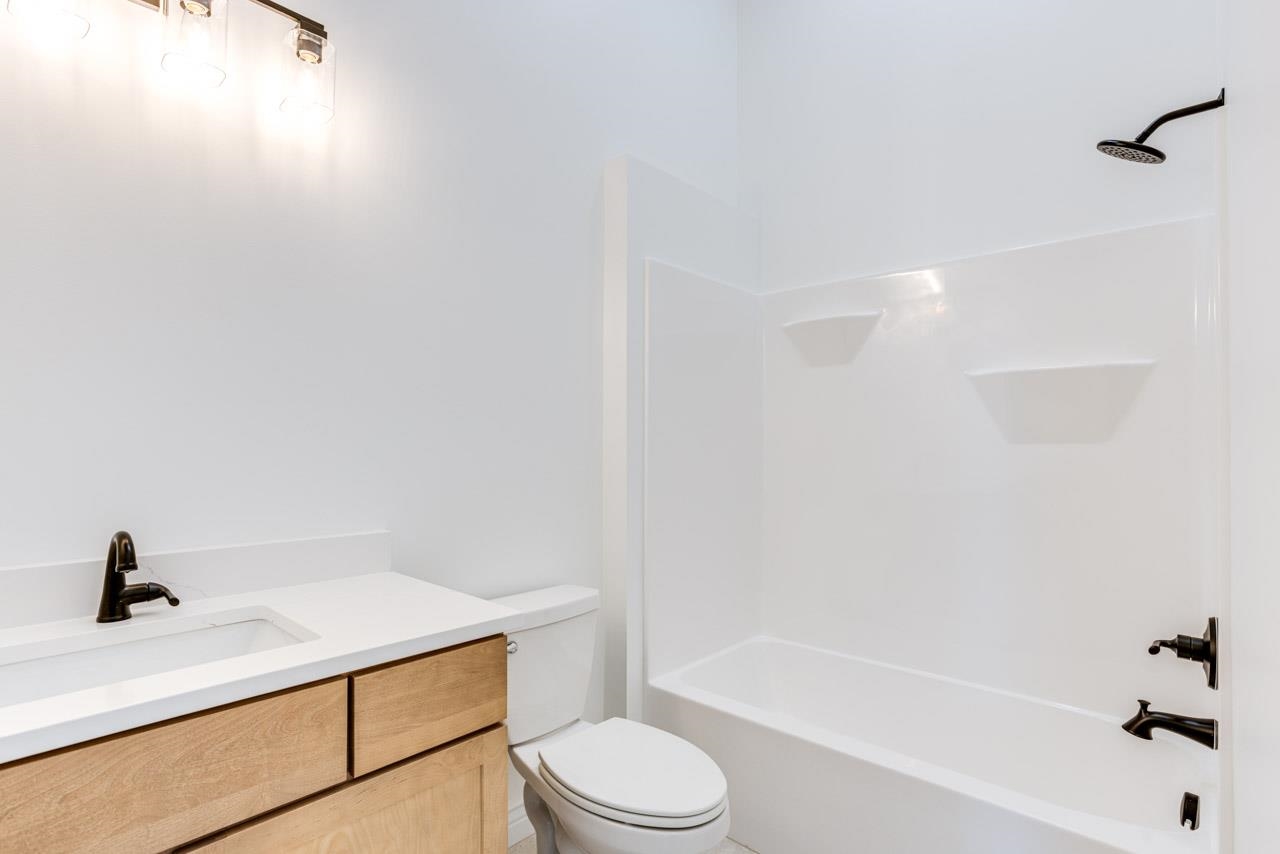 464 S Stoney Creek Street Clearwater KS 67026