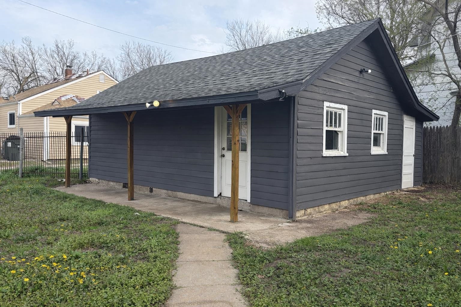 428 N Meridian Avenue Wichita KS 67203
