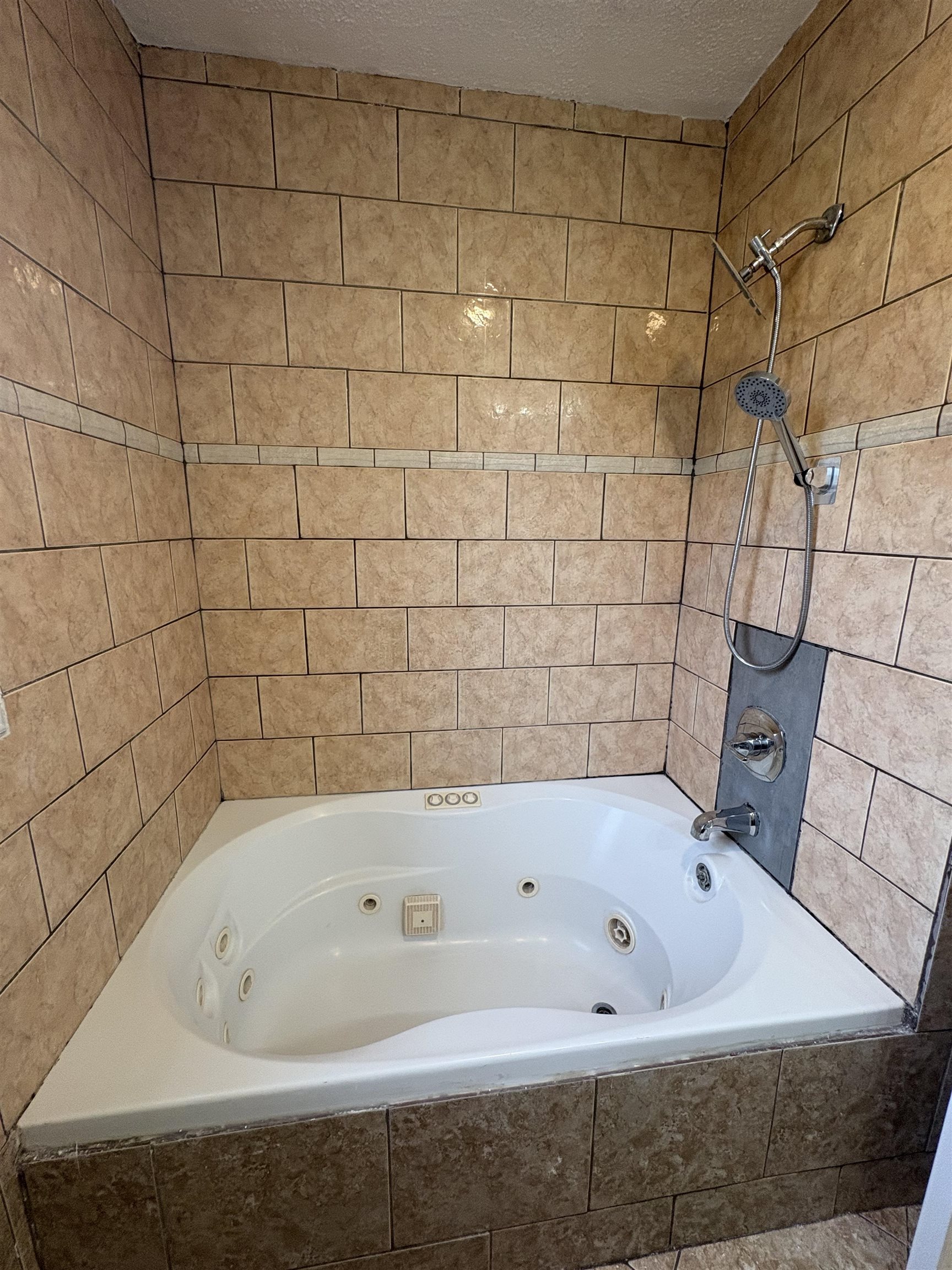 428 N Meridian Avenue Wichita KS 67203