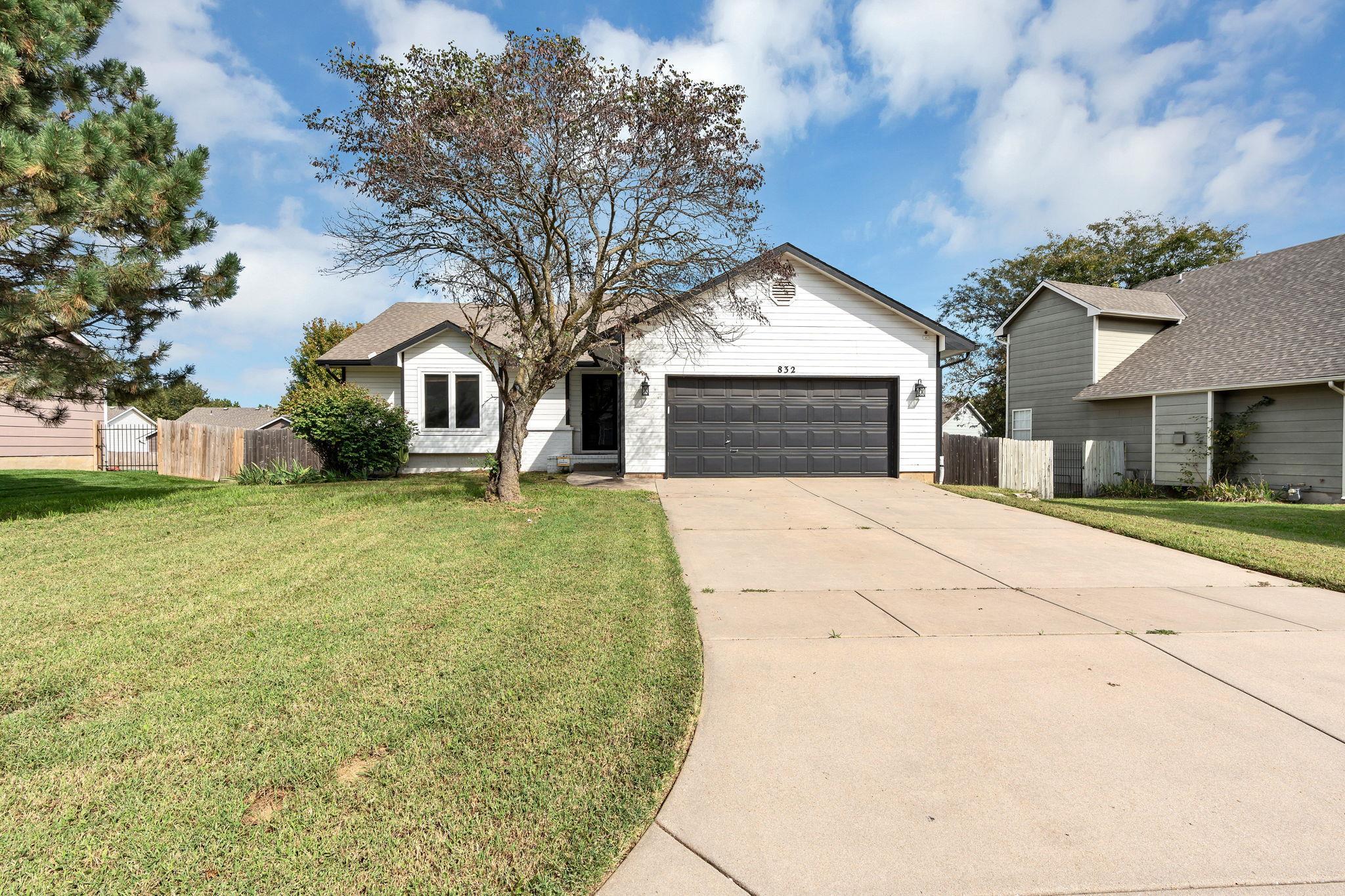 832 E Hawthorne Drive Derby KS 67037