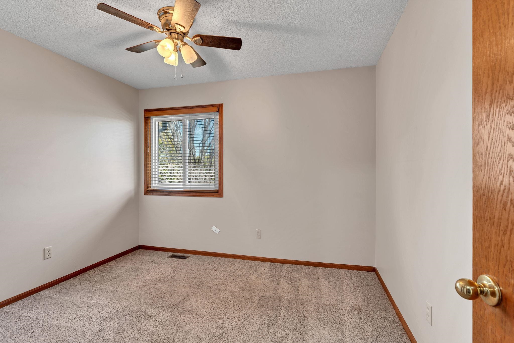 832 E Hawthorne Drive Derby KS 67037