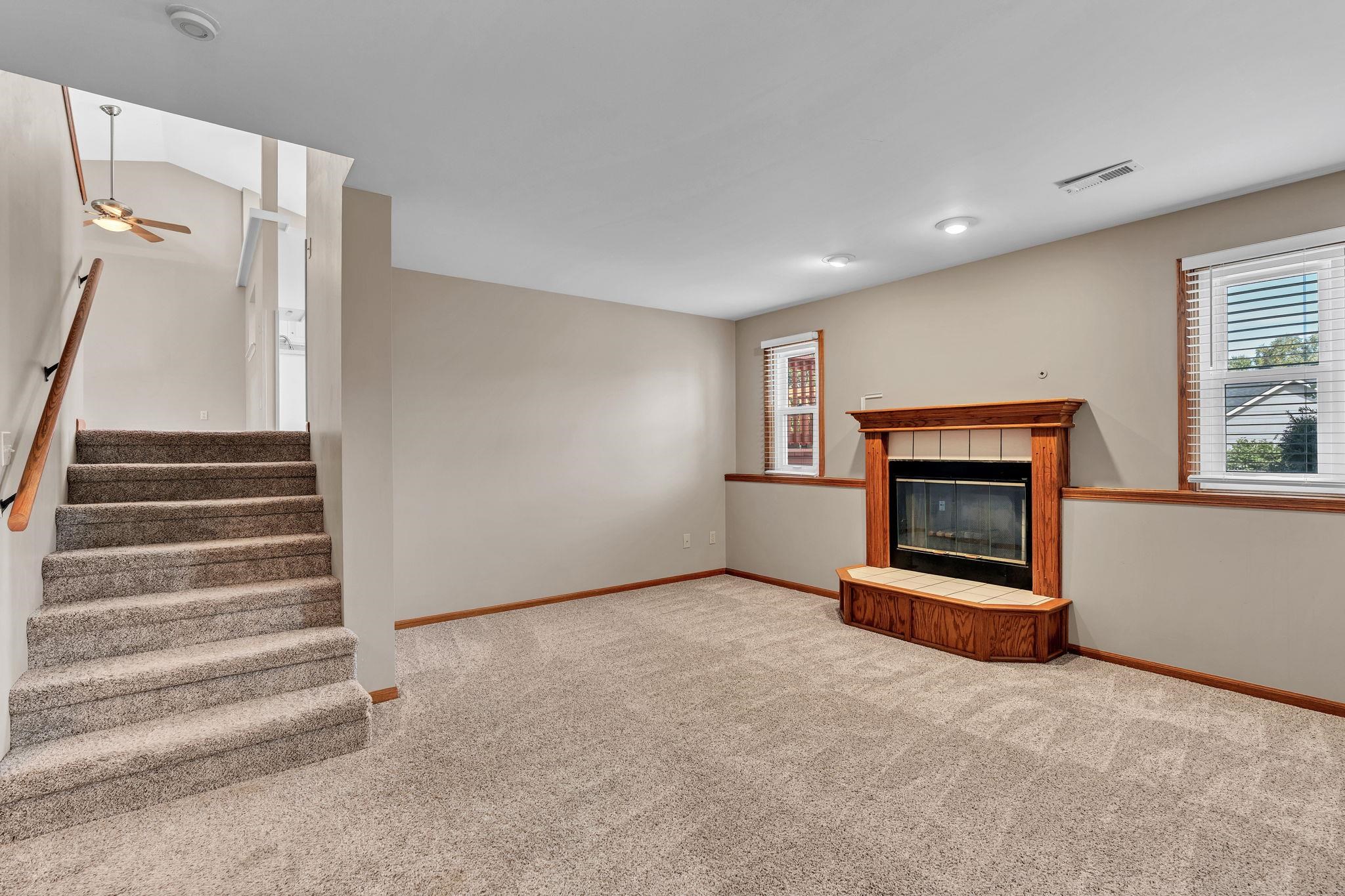 832 E Hawthorne Drive Derby KS 67037