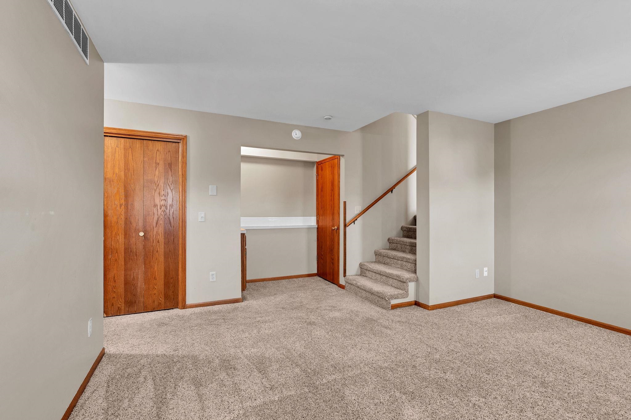 832 E Hawthorne Drive Derby KS 67037