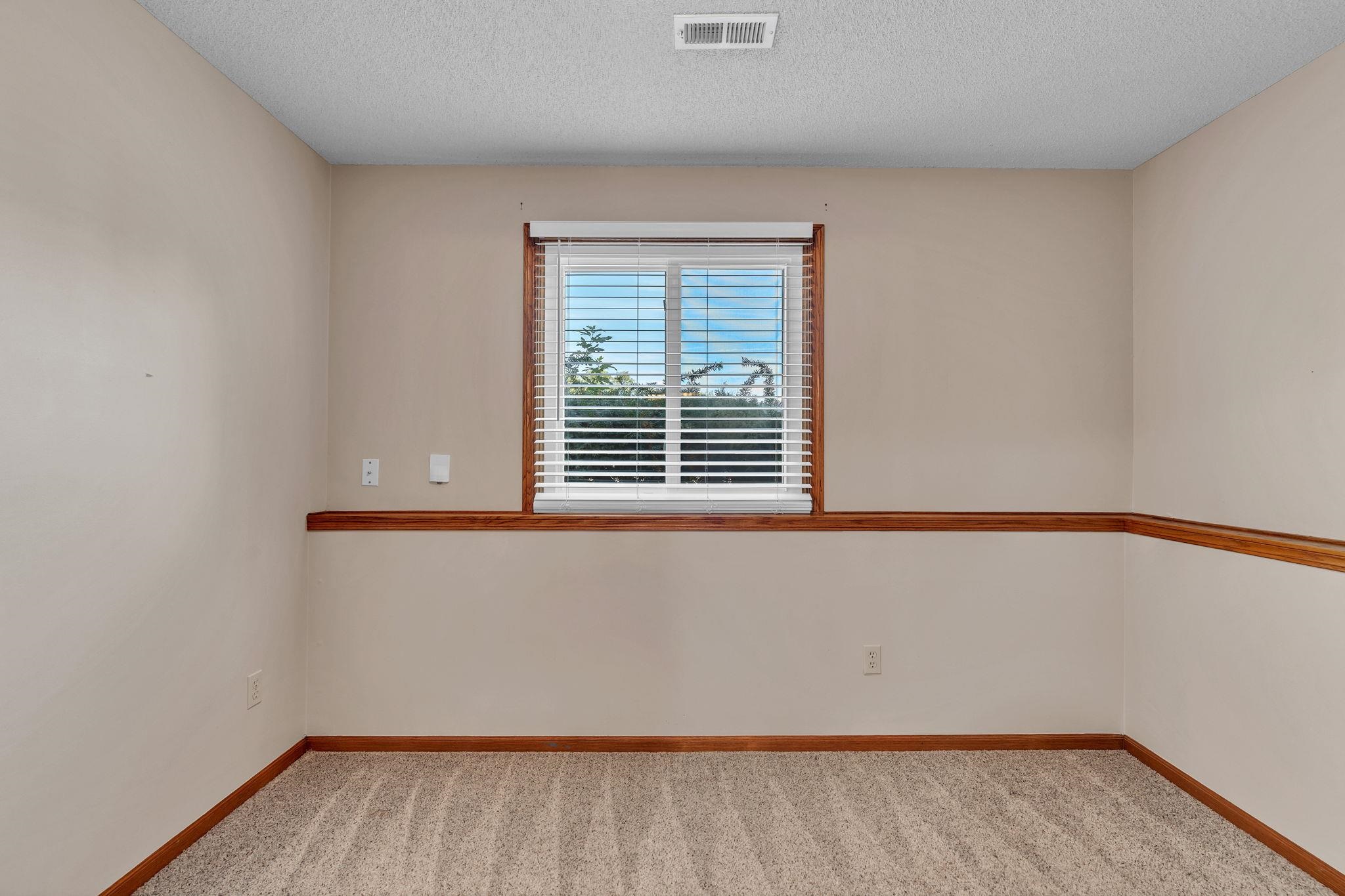 832 E Hawthorne Drive Derby KS 67037